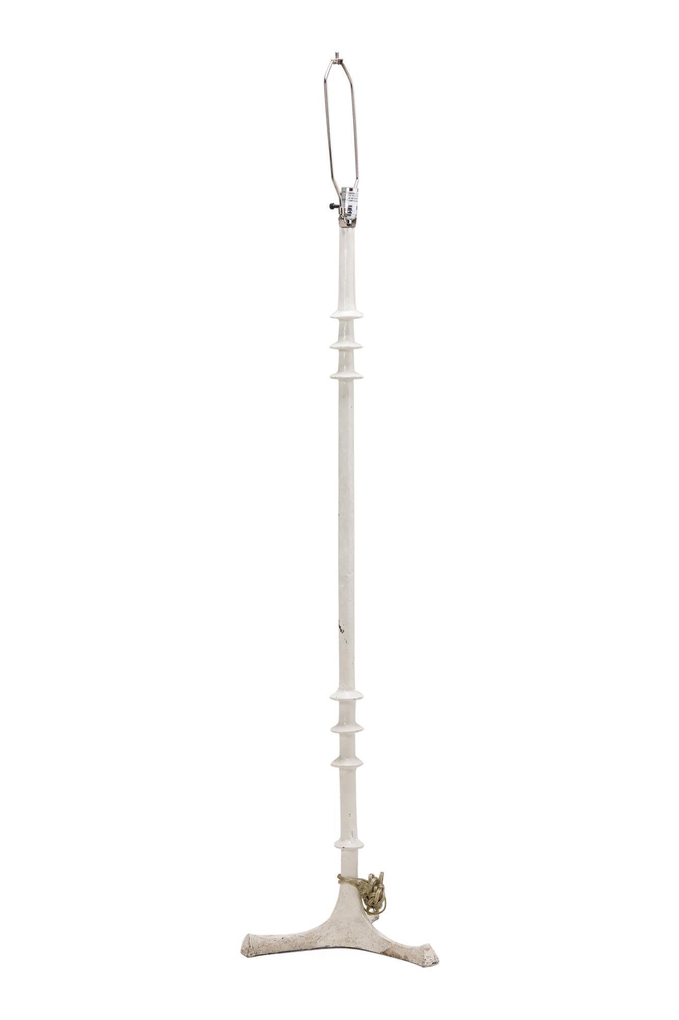Mid-Century Modern Pair of Italian Mid-Century White Painted Turned Post Floor Lamps (manner of Gia For Sale