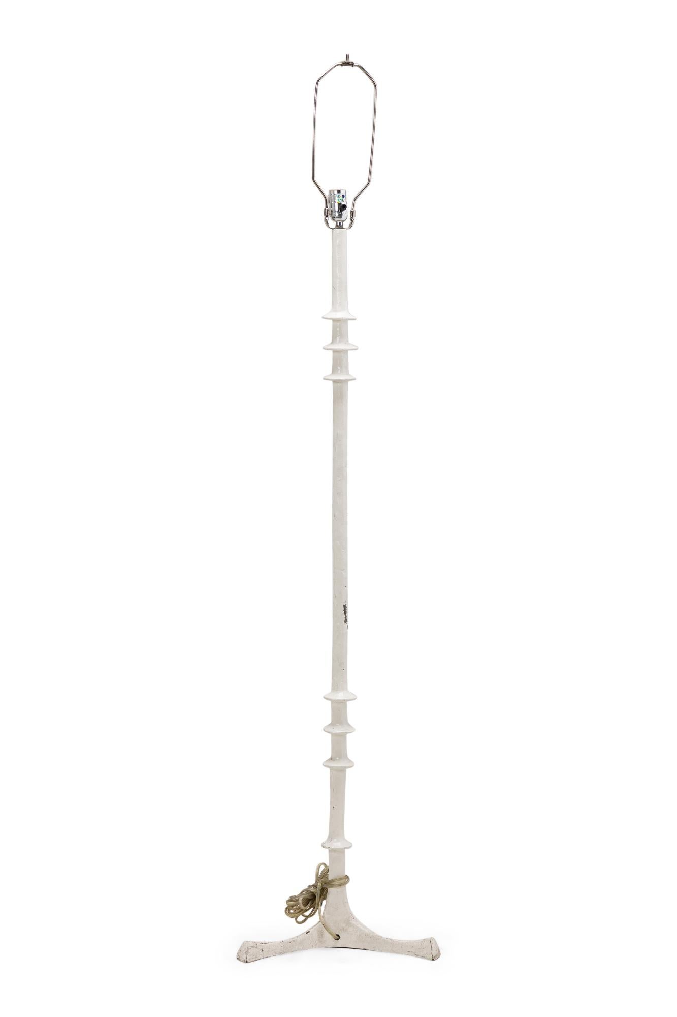 20th Century Pair of Italian Mid-Century White Painted Turned Post Floor Lamps (manner of Gia For Sale