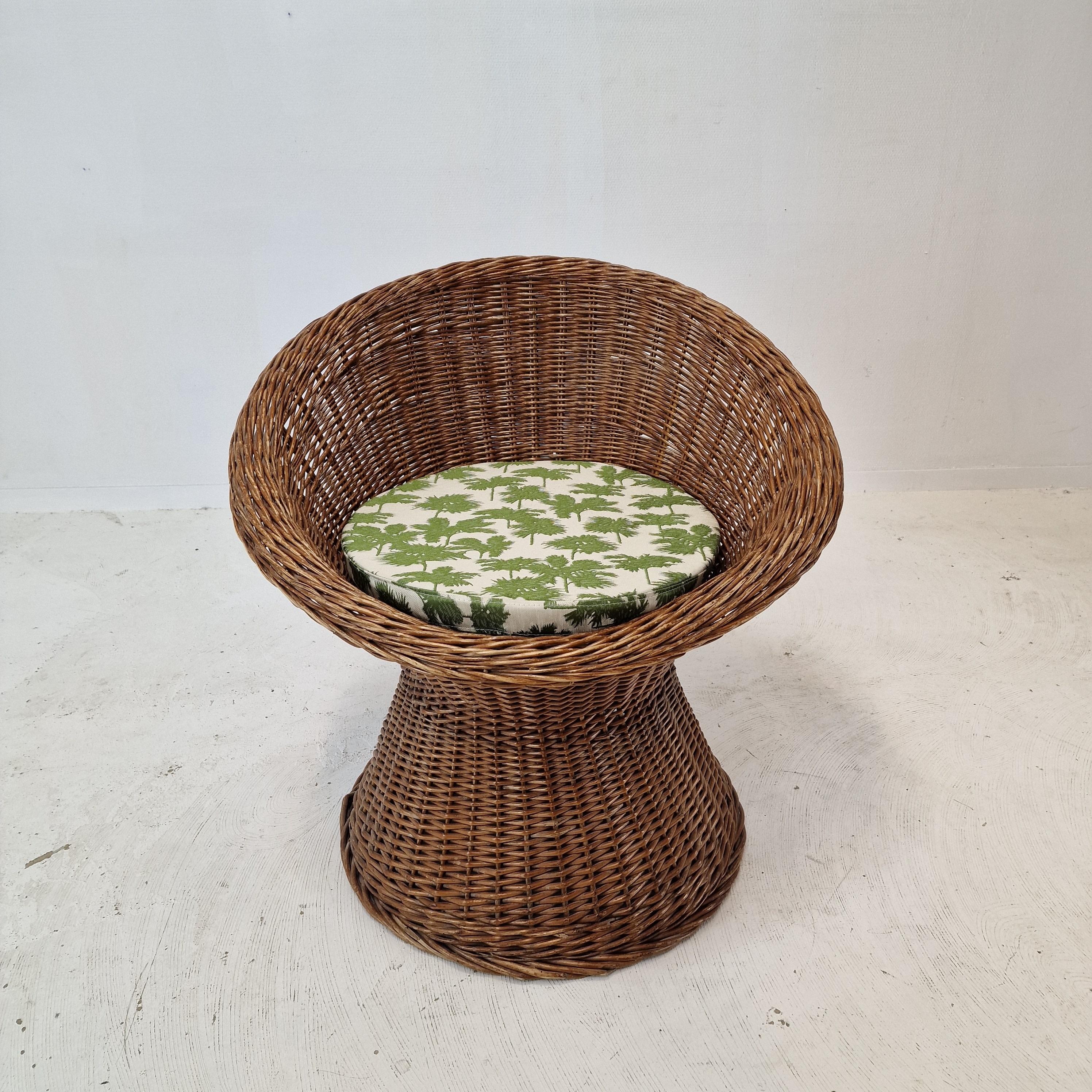 Pair of Italian Midcentury Wicker Lounge Chairs, 1960s For Sale 9