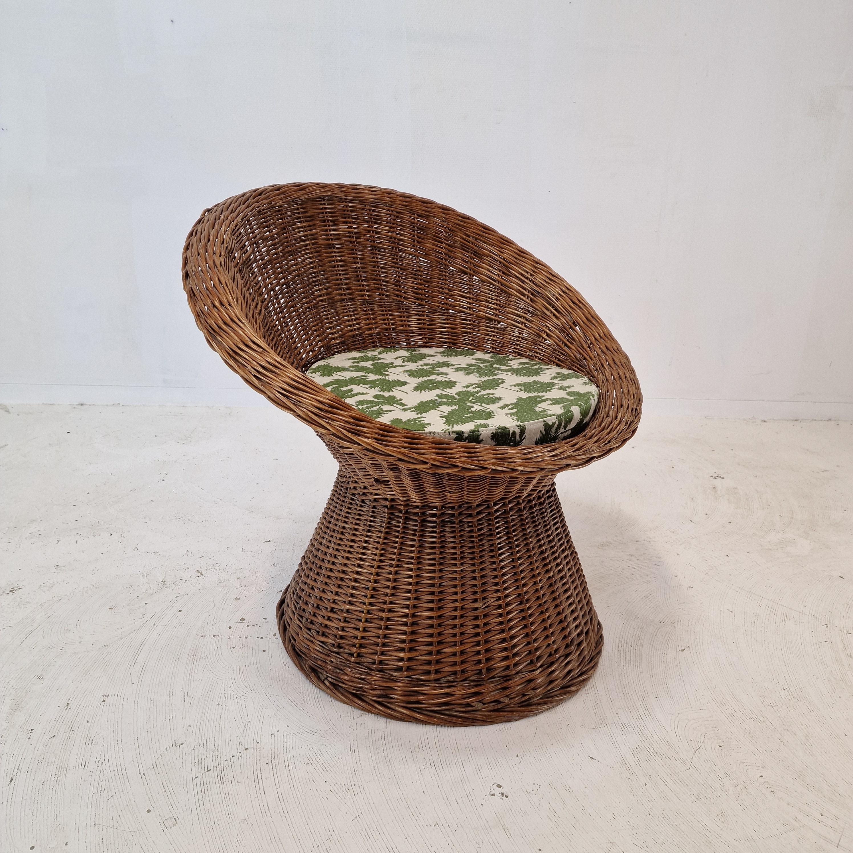 Fabric Pair of Italian Midcentury Wicker Lounge Chairs, 1960s For Sale