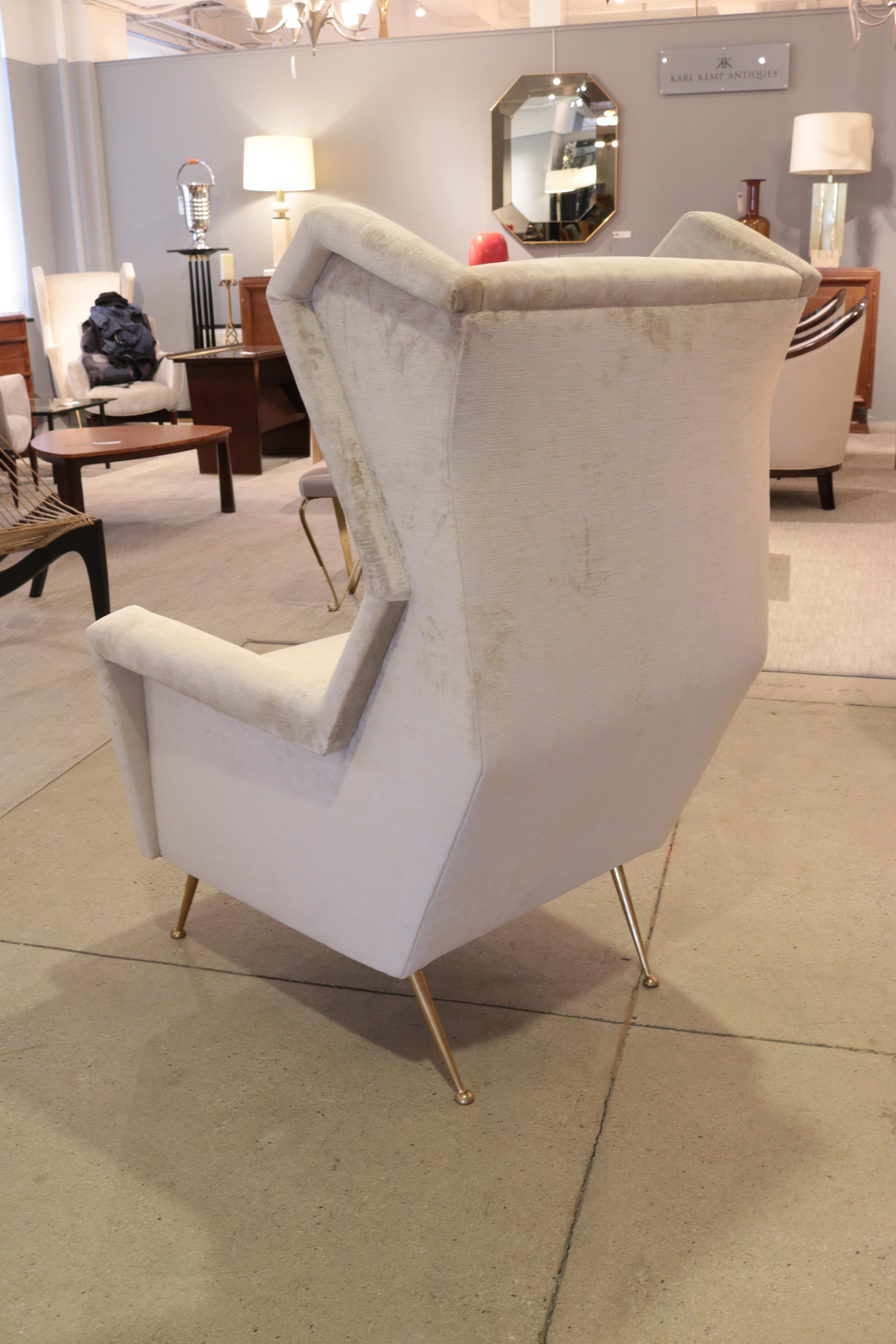 Mid-Century Modern Pair of Italian Midcentury Wing Chairs