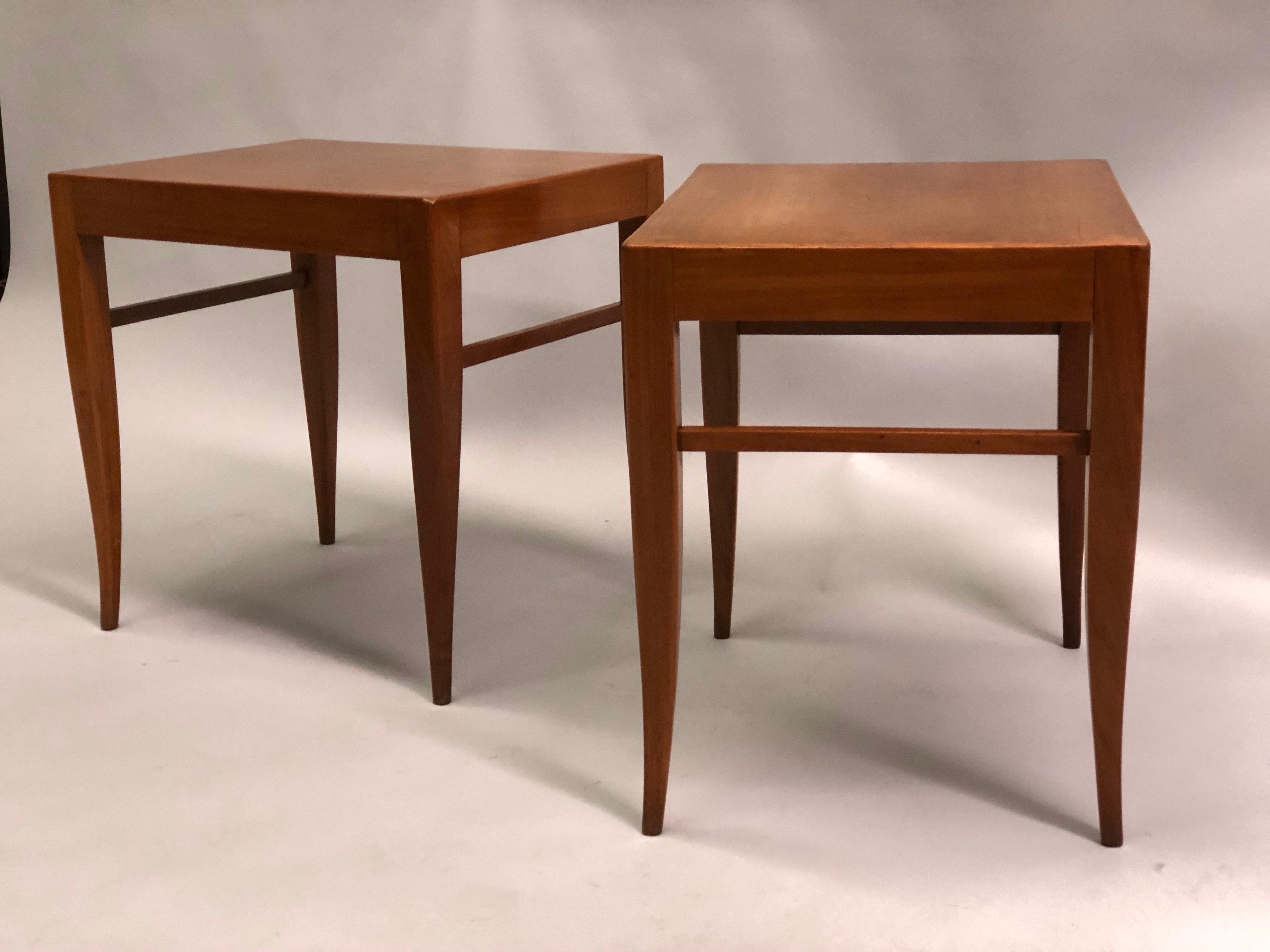 Pair of Italian Modern Craftsman Carved Cherry Wood Benches, Gio Ponti, c. 1954 In Good Condition For Sale In New York, NY