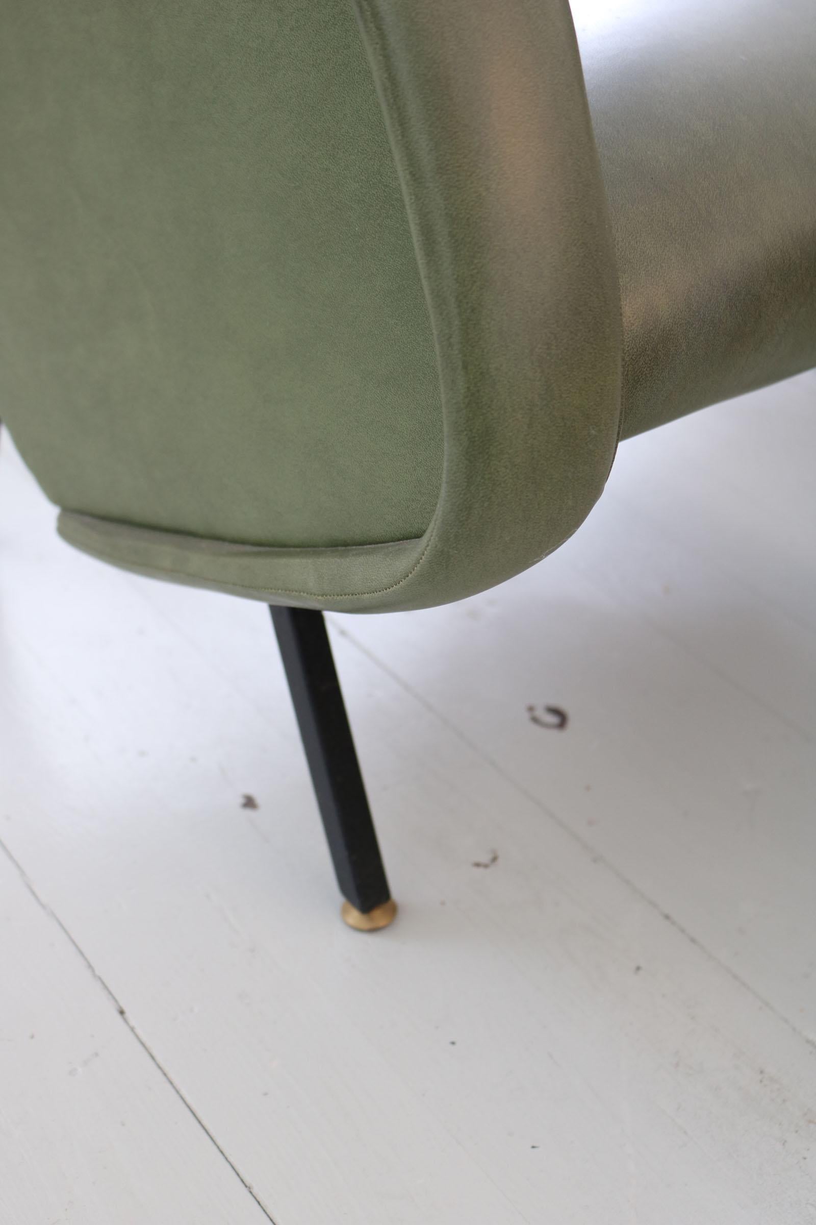 Brass Pair of Italian Midcentury Armchairs in Original Green Fauxleather, 1950s For Sale