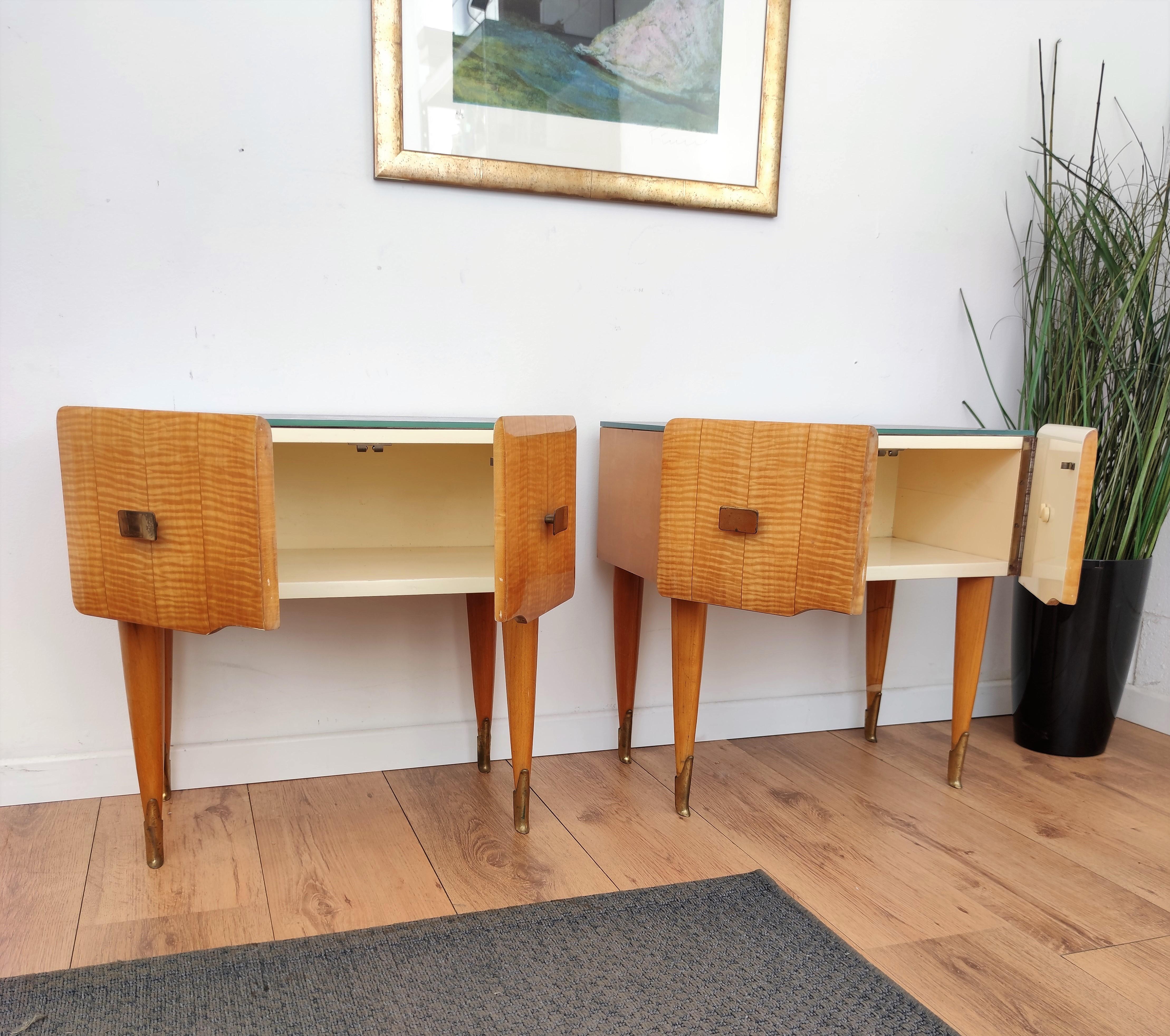 Pair of Italian Midcentury Art Deco Nightstands Bedside Tables Maple & Glass Top 2