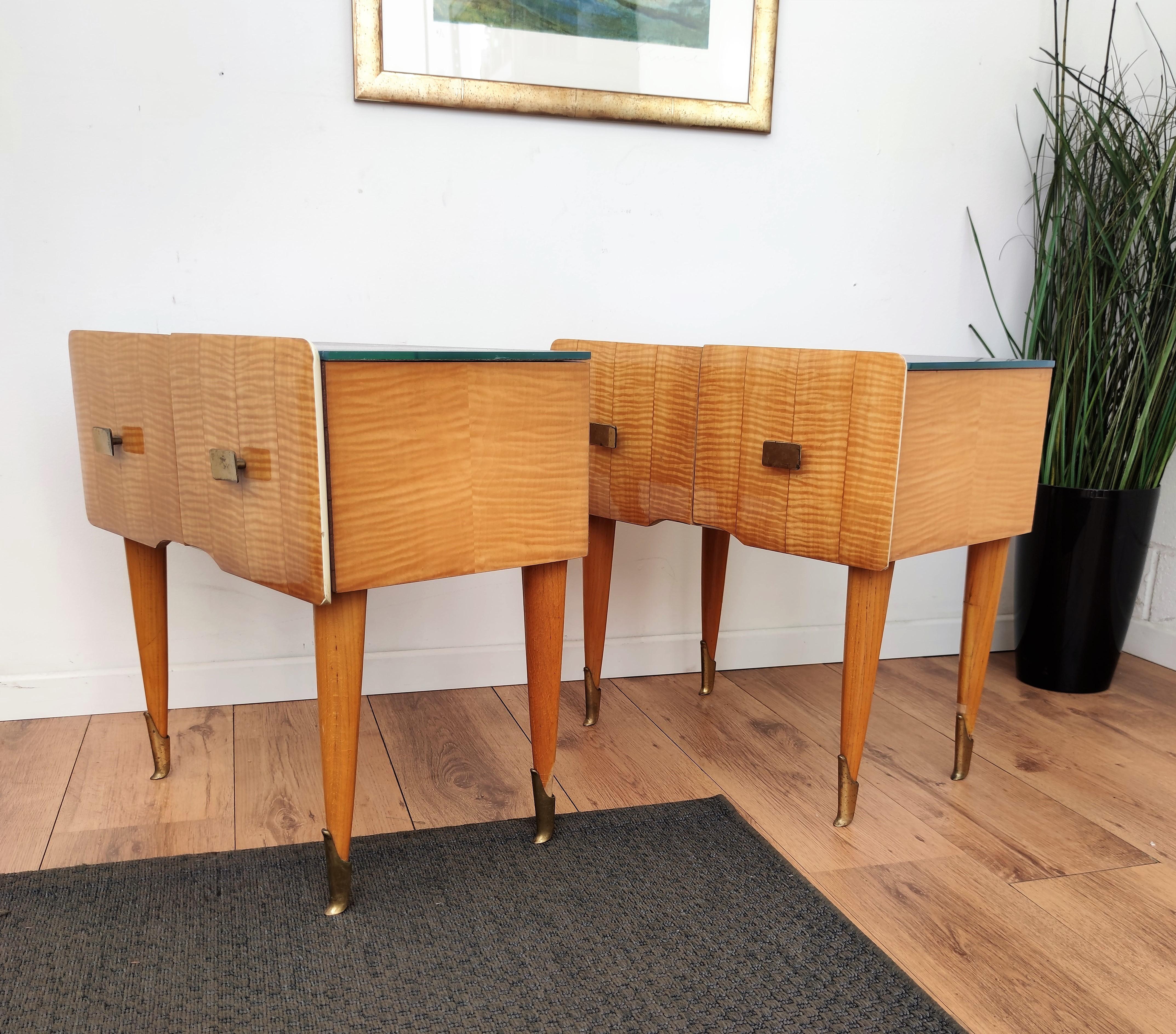 Pair of Italian Midcentury Art Deco Nightstands Bedside Tables Maple & Glass Top 3