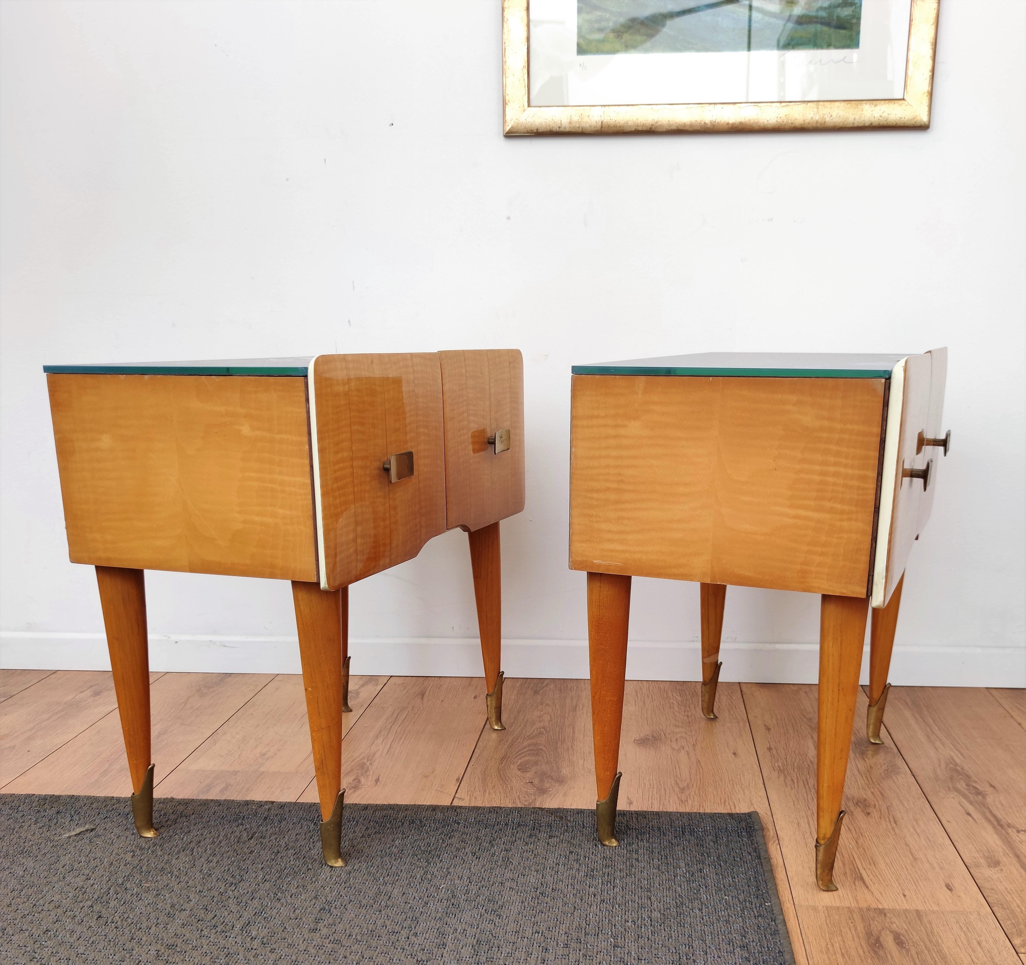 Pair of Italian Midcentury Art Deco Nightstands Bedside Tables Maple & Glass Top 4