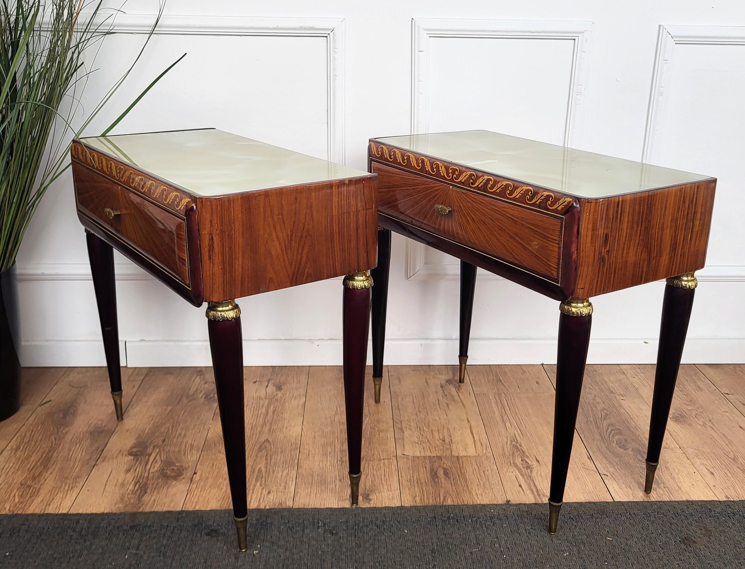 Pair of Italian Midcentury Art Deco Nightstands Bedside Tables Walnut Glass Top For Sale 3