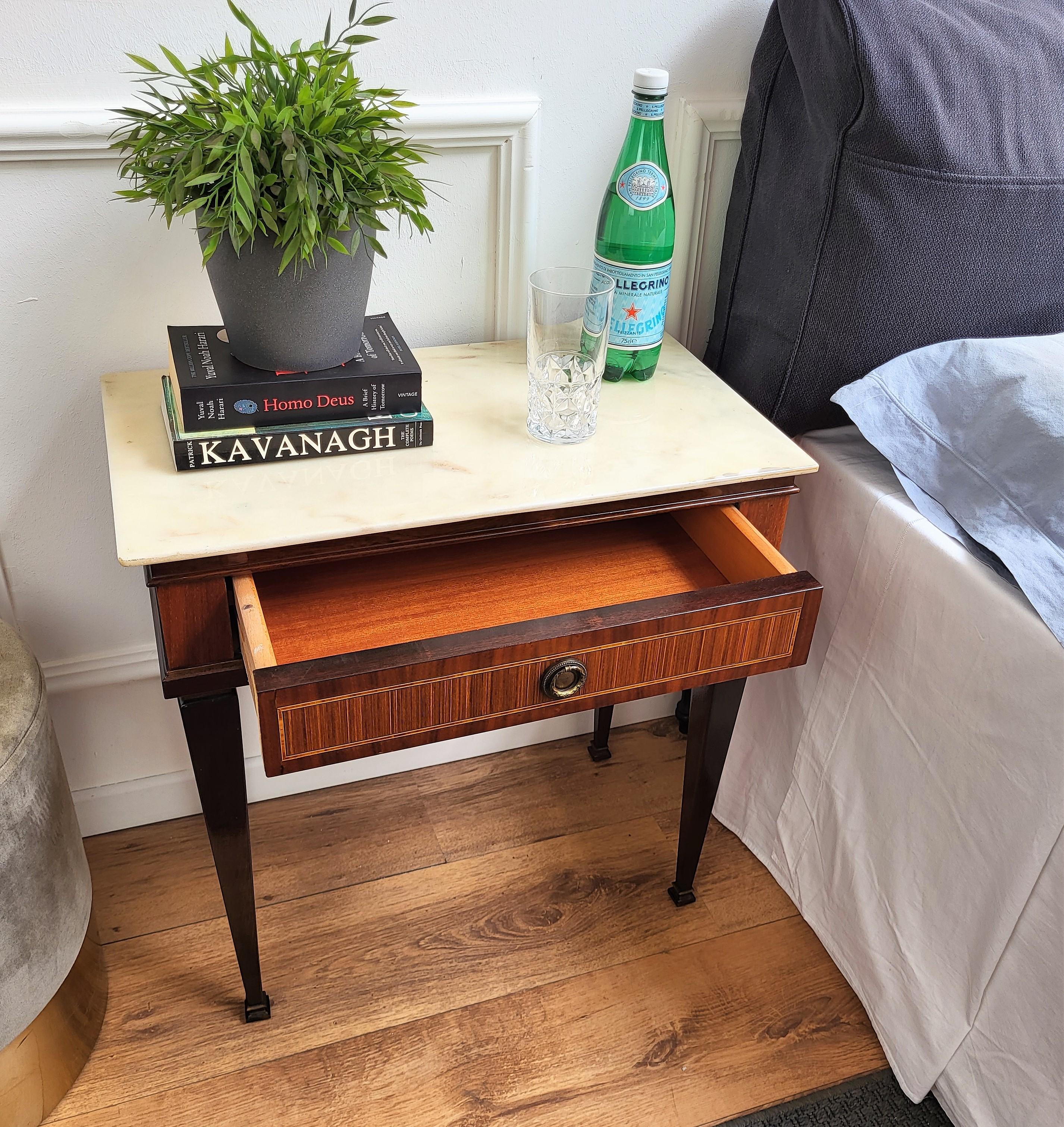 Pair of Italian Mid-Century Art Deco Nightstands Bedside Tables Walnut Marble In Good Condition In Carimate, Como