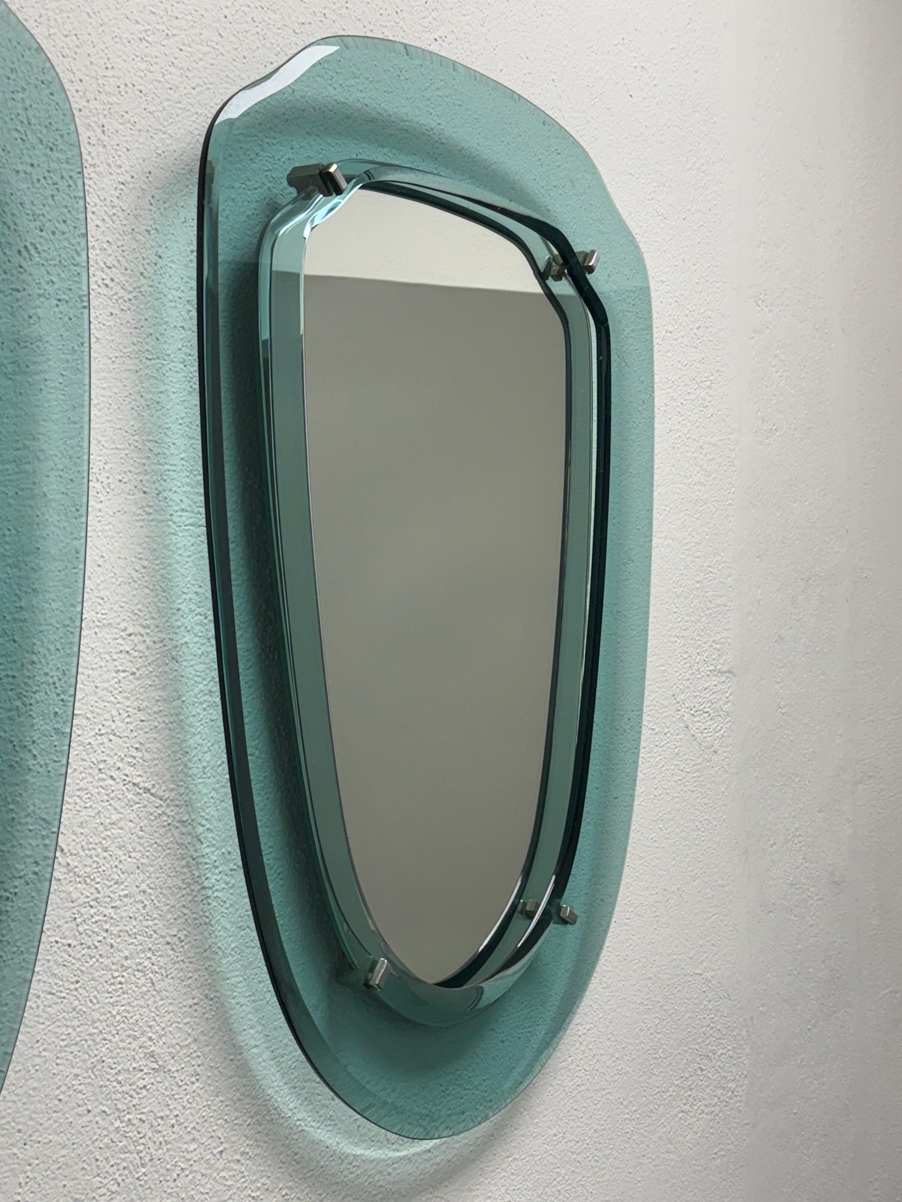 Paar italienische blau-grüne Glasspiegel aus der Mitte des Jahrhunderts, Max Ingrand & Fontana Arte (Handgefertigt) im Angebot