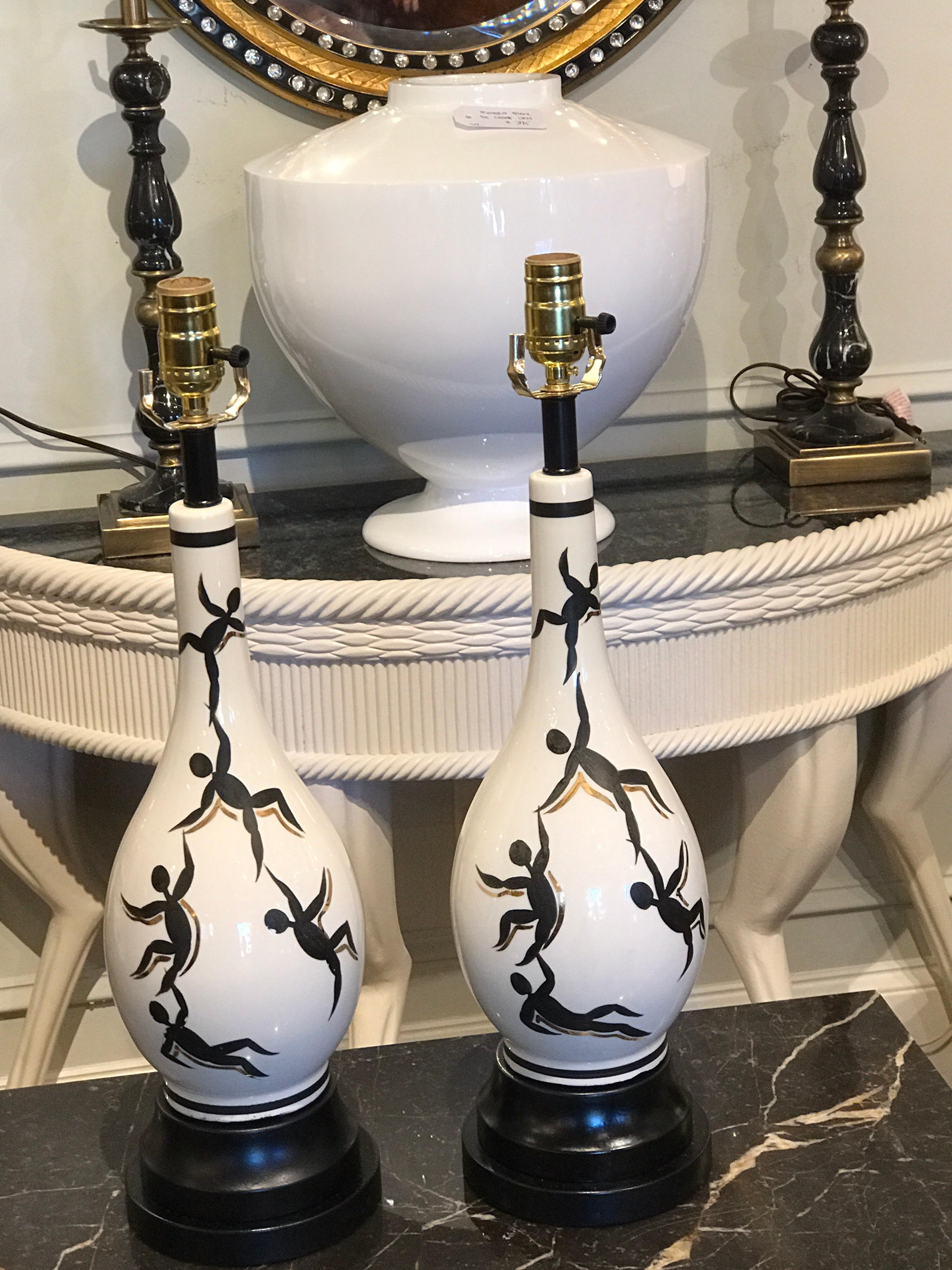Mid-Century Modern Pair of Italian Mid-Century Figural Lamps, in the Manner of Ernestine For Sale