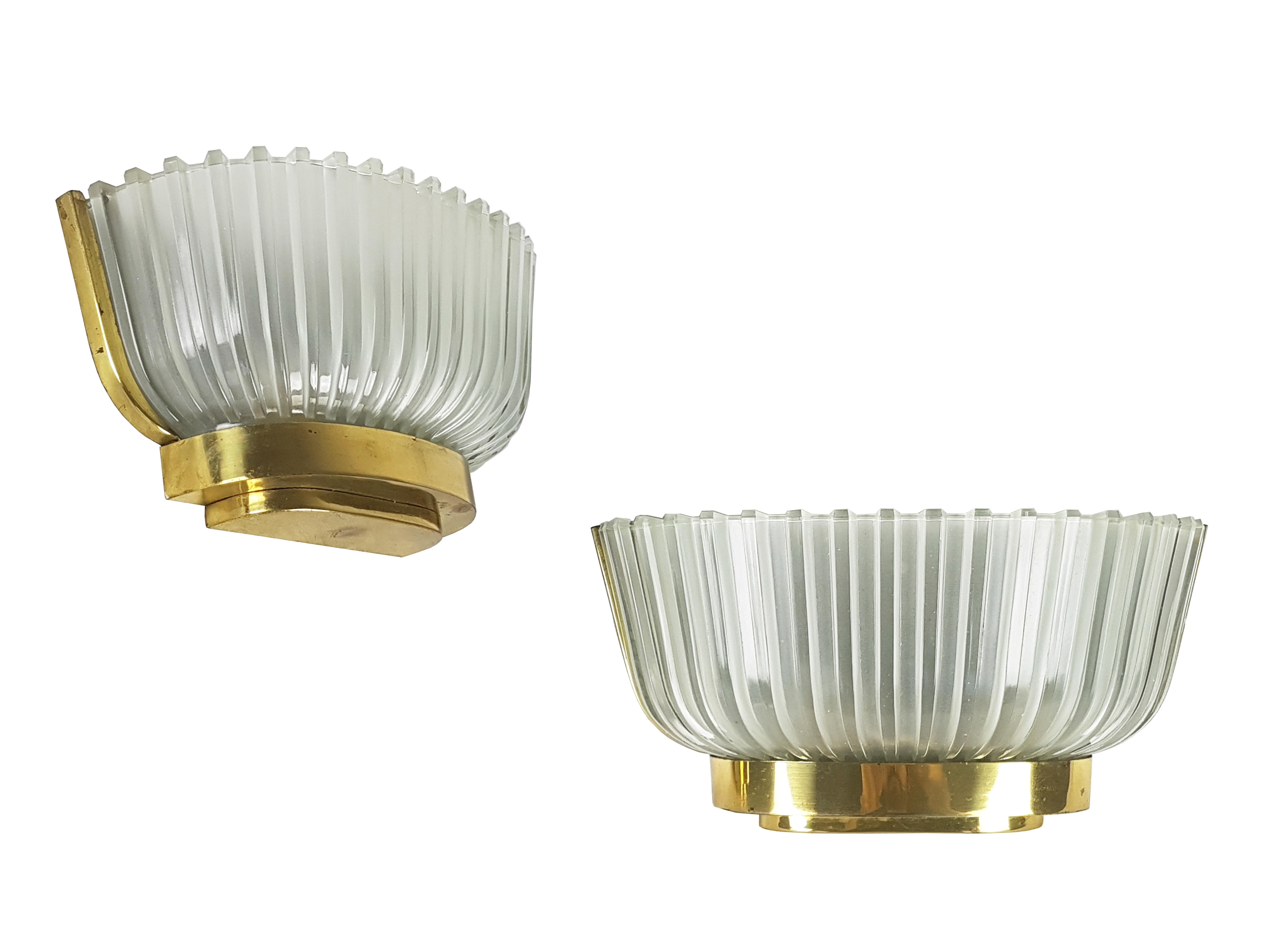 Mid-20th Century Pair of Italian Midcentury Glass and Brass Sconces