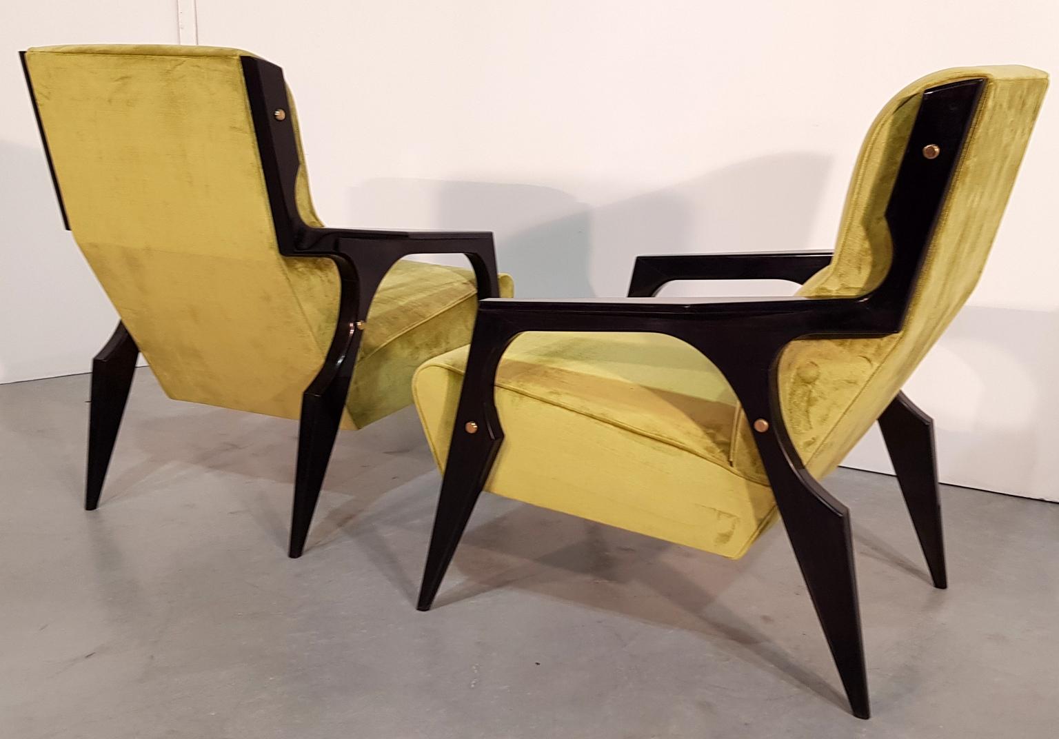 Painted Pair of Italian Midcentury Green Upholstered Armchairs by Gio Ponti, 1950s For Sale