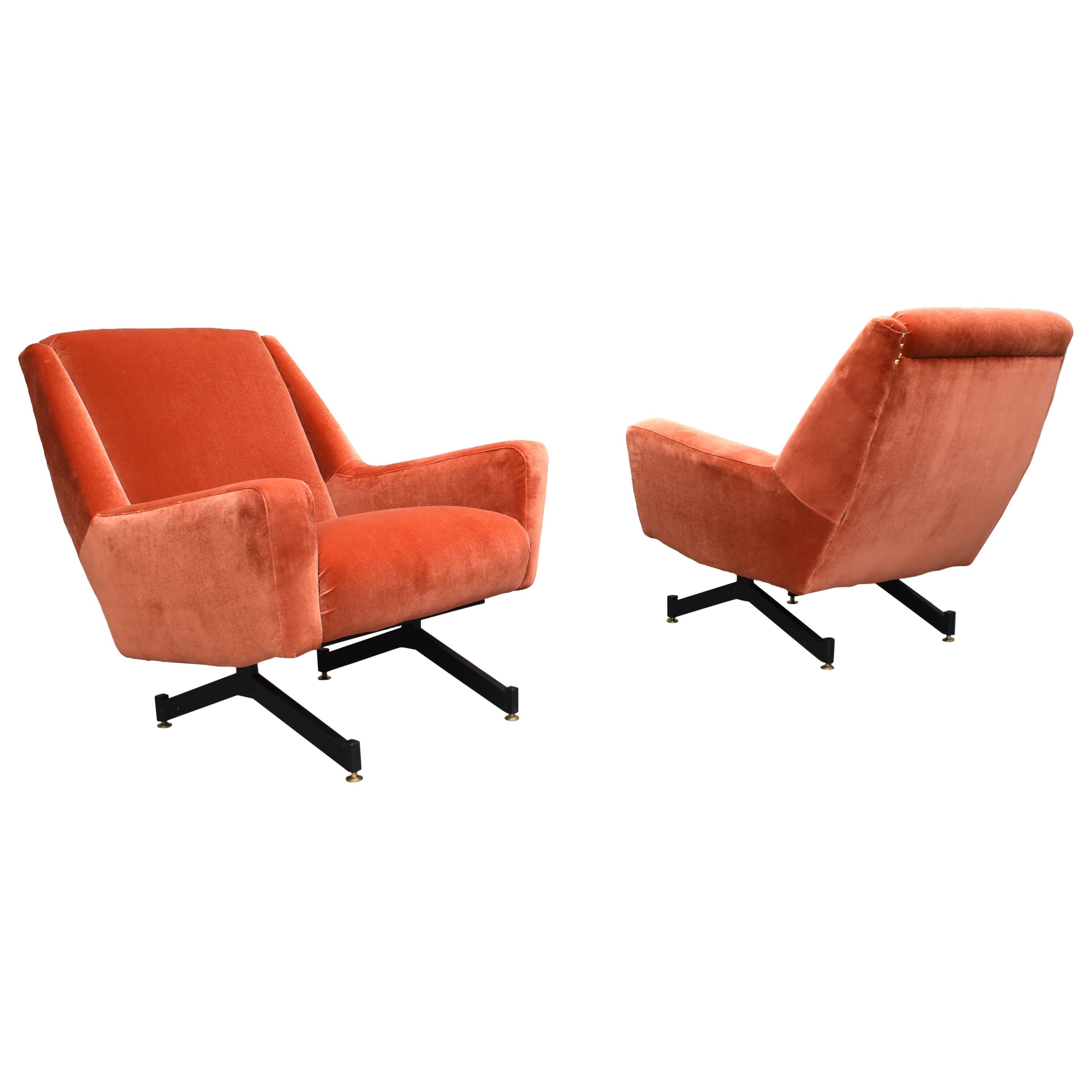 Pair of Italian Midcentury Lounge Chairs in New Copper Pink Velvet, 1950s