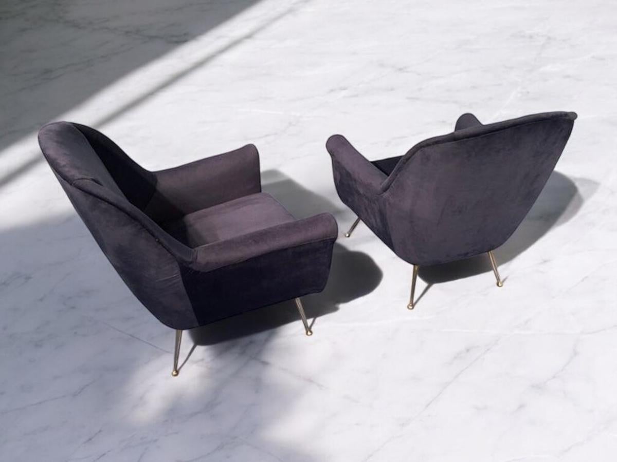 Paire de fauteuils italiens du milieu du siècle en velours bleu nuit, style Gio Ponti, années 1950 en vente 7