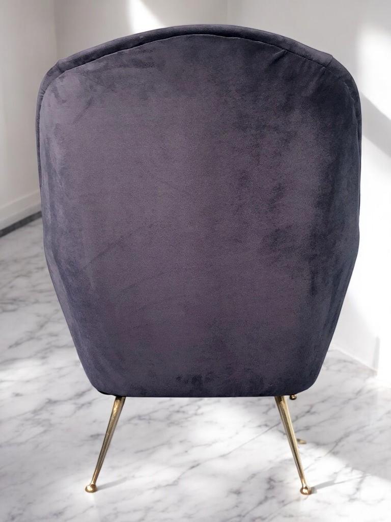 Paire de fauteuils italiens du milieu du siècle en velours bleu nuit, style Gio Ponti, années 1950 Bon état - En vente à Traversetolo, IT