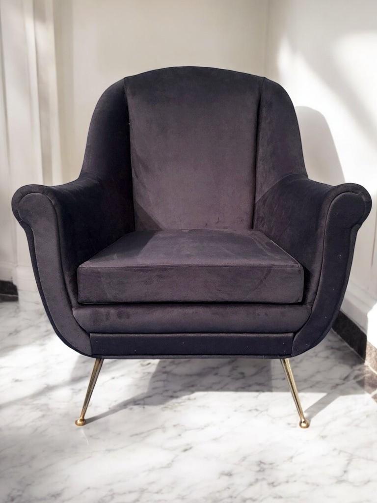Paire de fauteuils italiens du milieu du siècle en velours bleu nuit, style Gio Ponti, années 1950 en vente 2