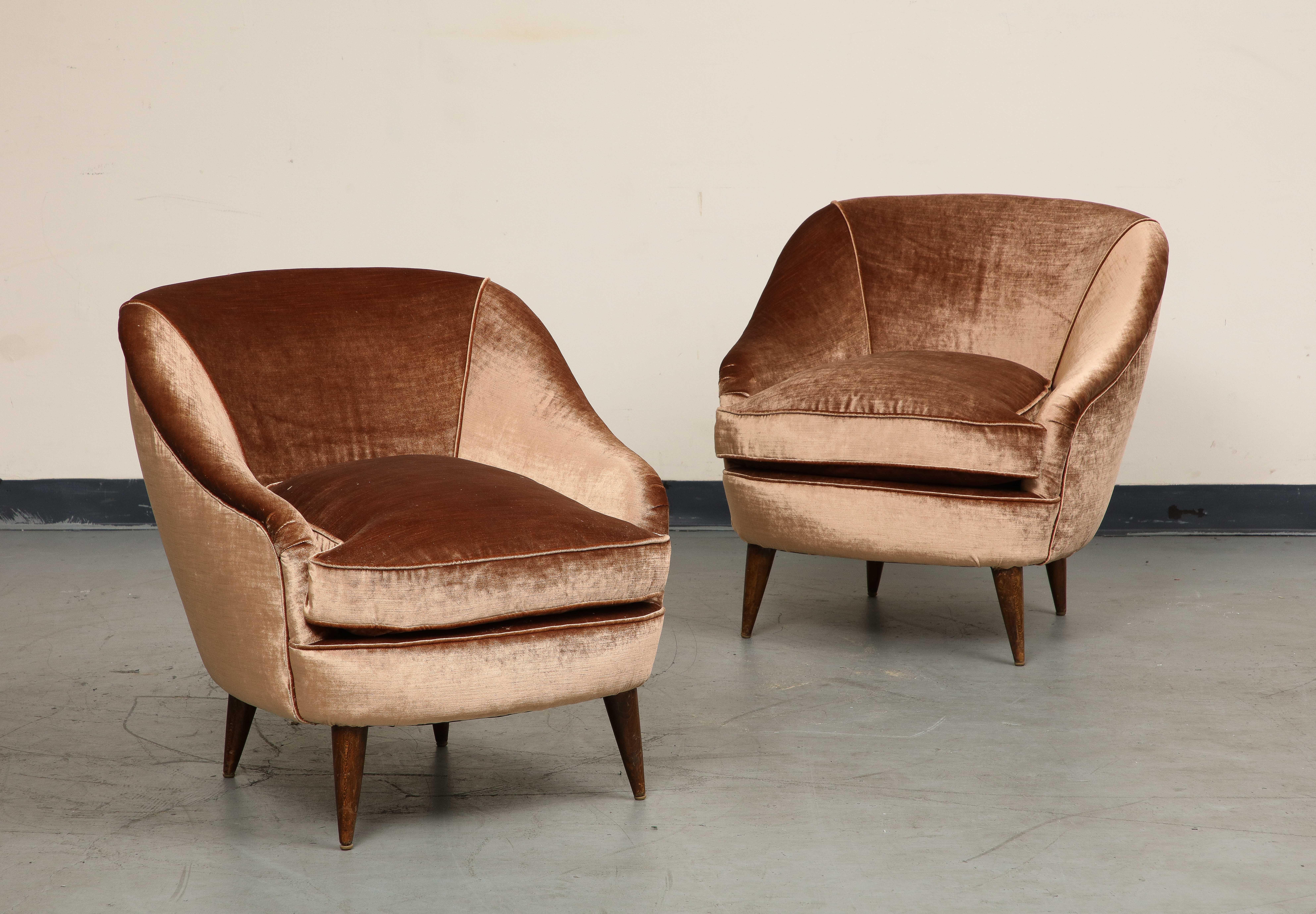 Upholstery Pair of Italian Mid-Century Modern Lounge Chairs in Copper Velvet