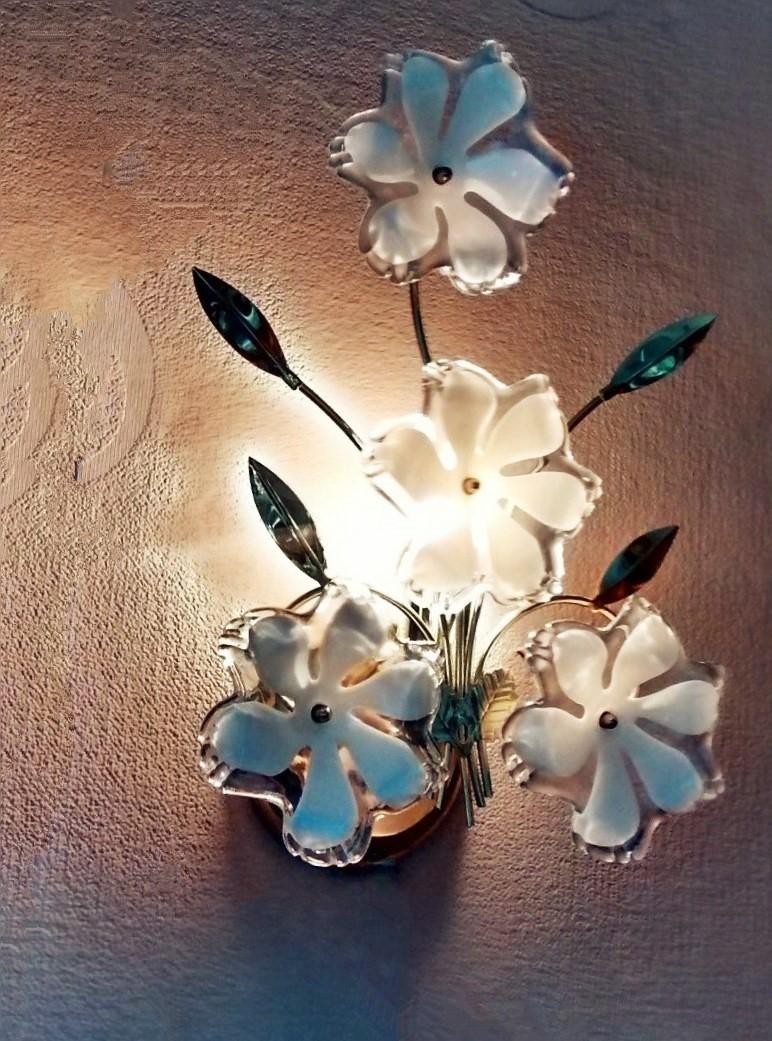 Pair of Italian Mid-Century Brass and Murano Glass Flowers Wall Sconces, 1960s 3