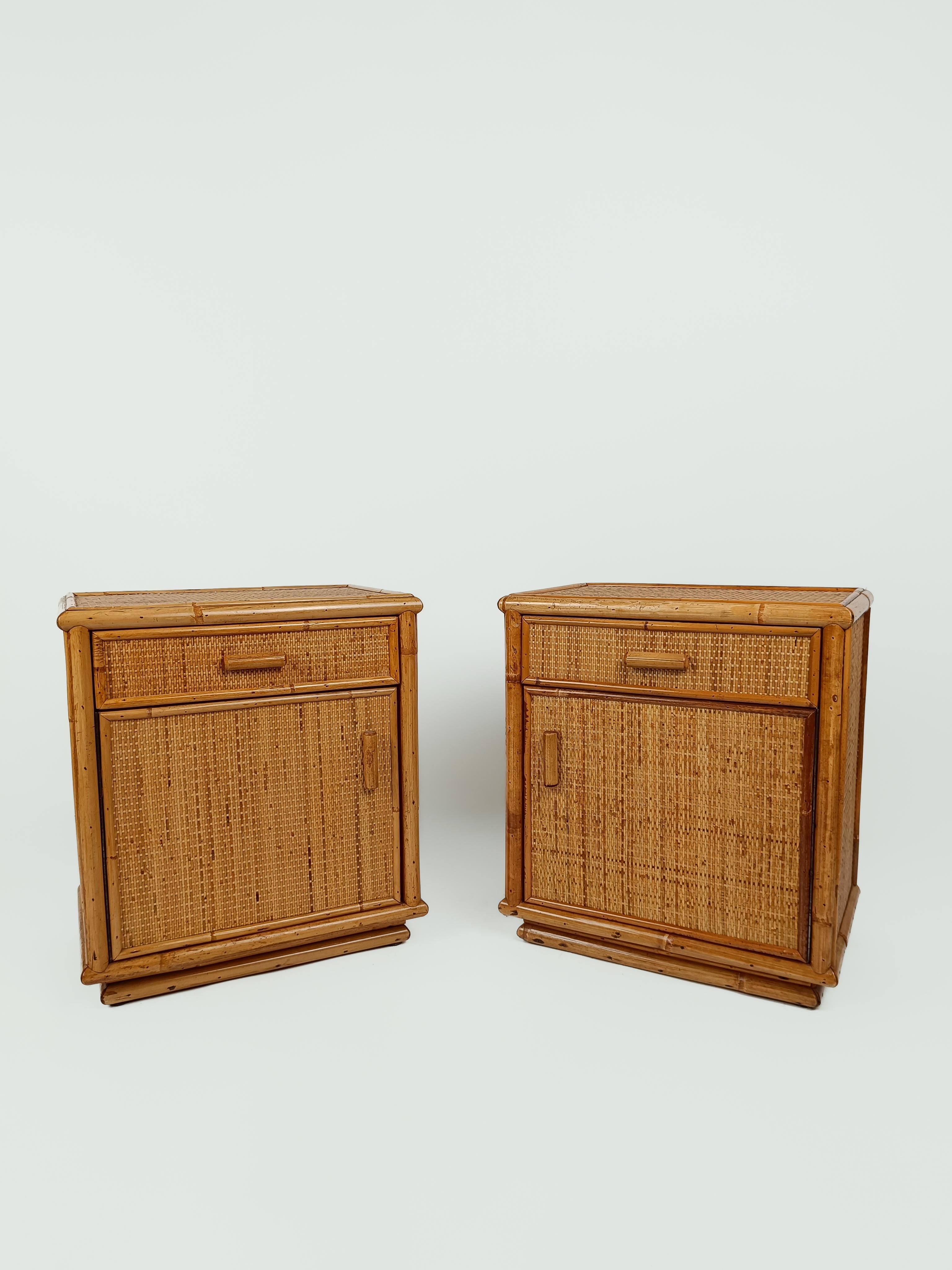 Mid-Century Modern Pair of Italian MIdCentury Night Stand in Wicker Bamboo Cane and Rattan, 1970s  For Sale