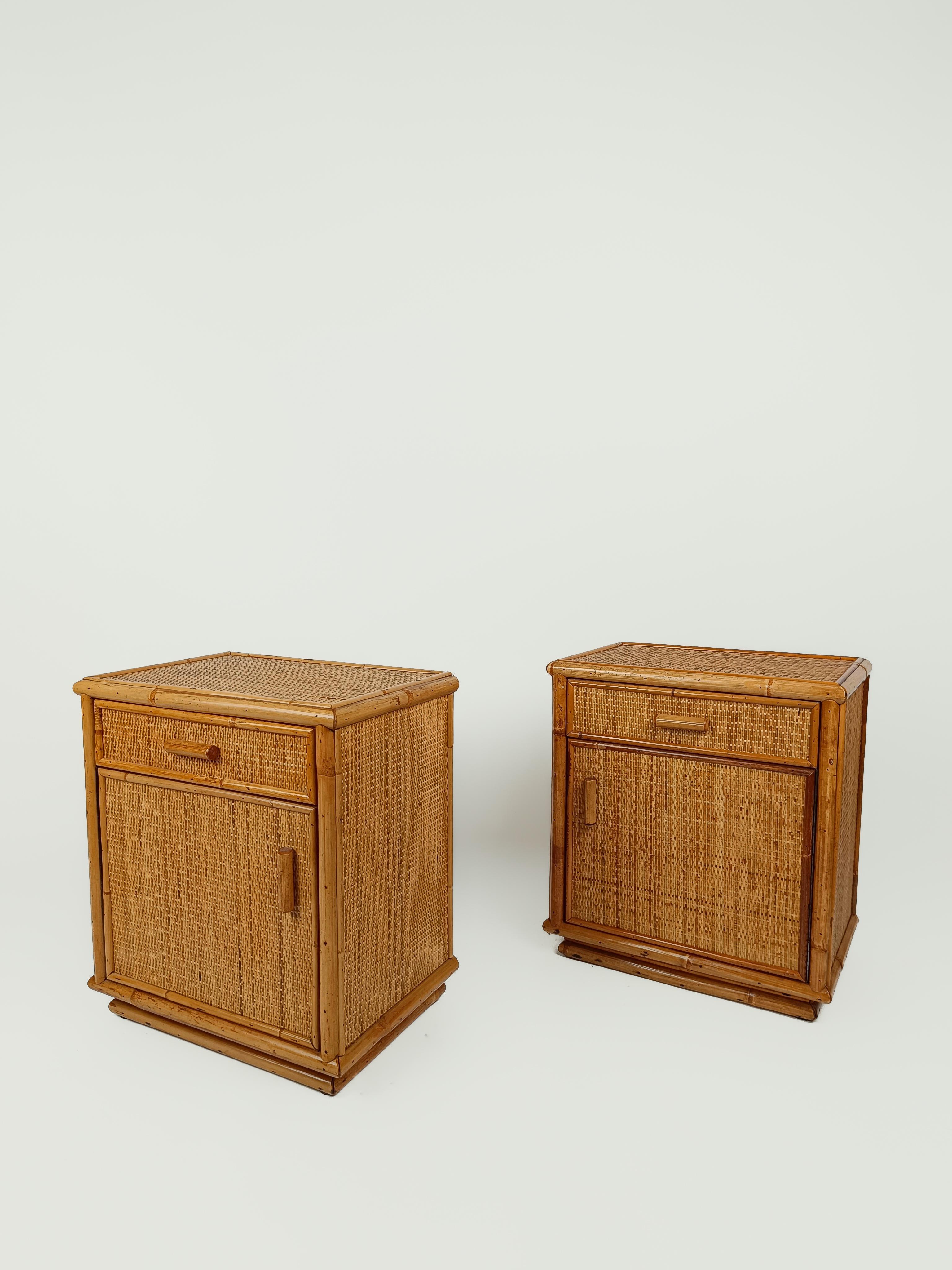 20th Century Pair of Italian MIdCentury Night Stand in Wicker Bamboo Cane and Rattan, 1970s  For Sale