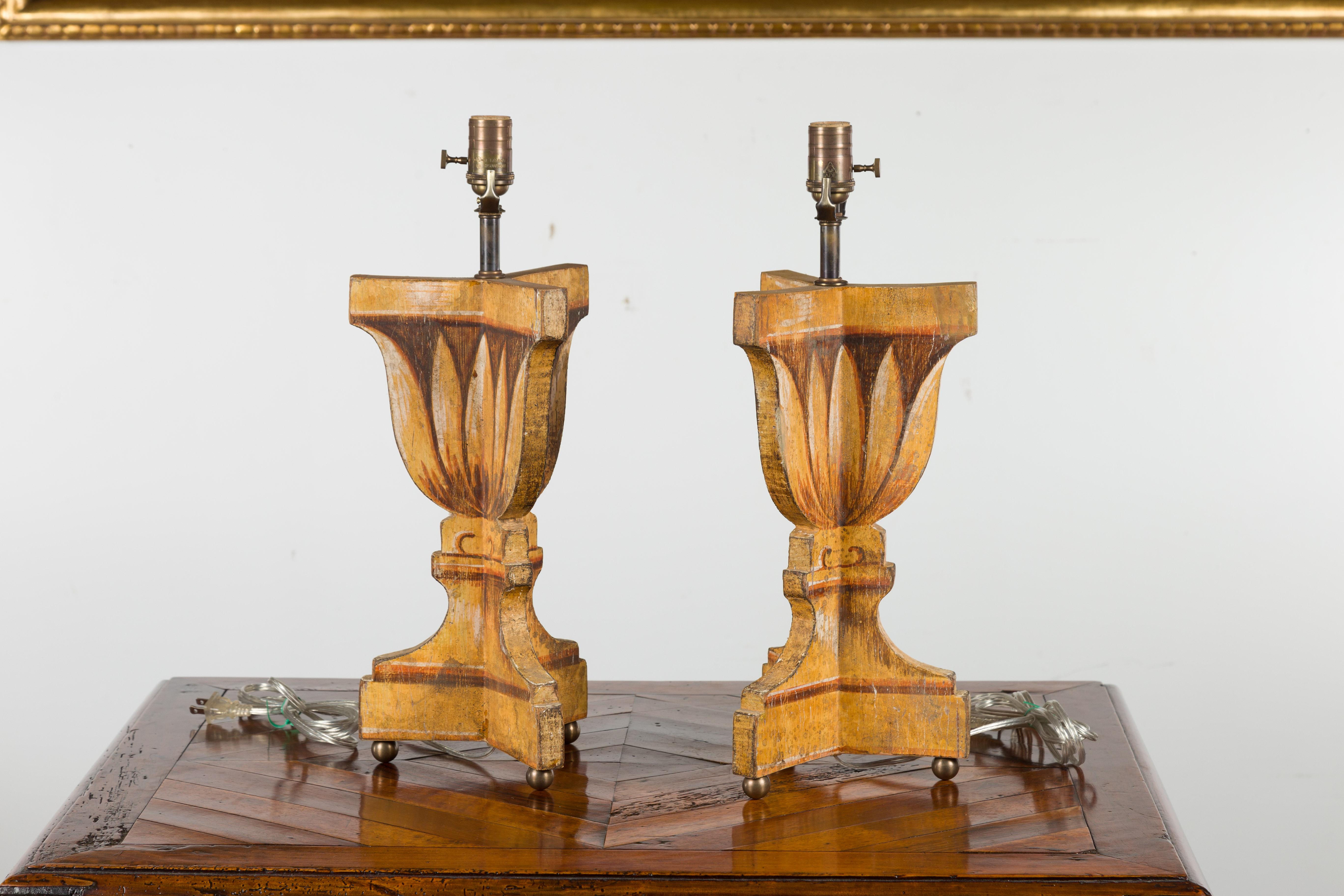 Pair of Italian Midcentury Painted and Carved Table Lamps with Stylized Foliage For Sale 10