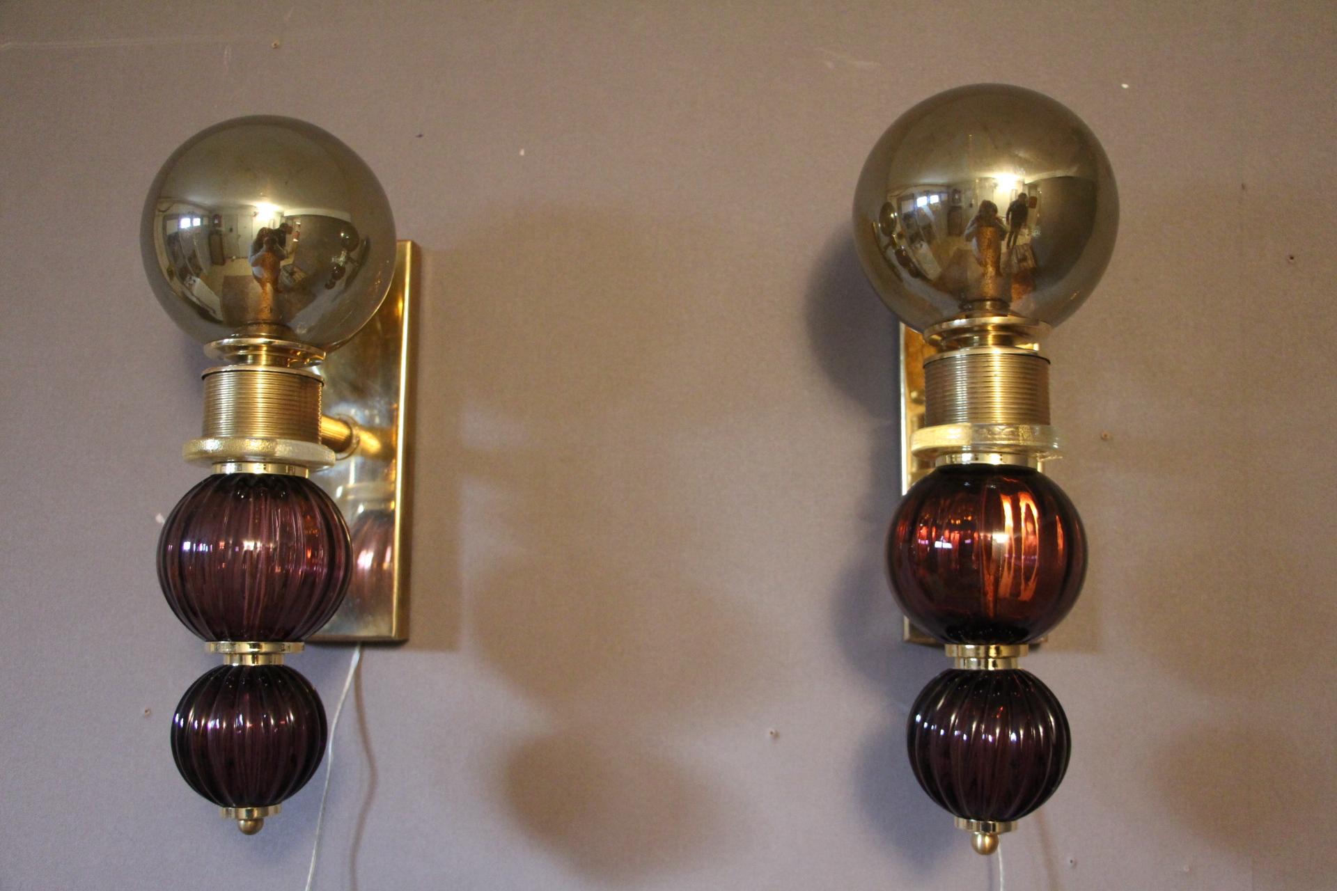 Pair of Italian Midcentury Style Grey and Purple Murano Sconces In Excellent Condition In Saint-Ouen, FR