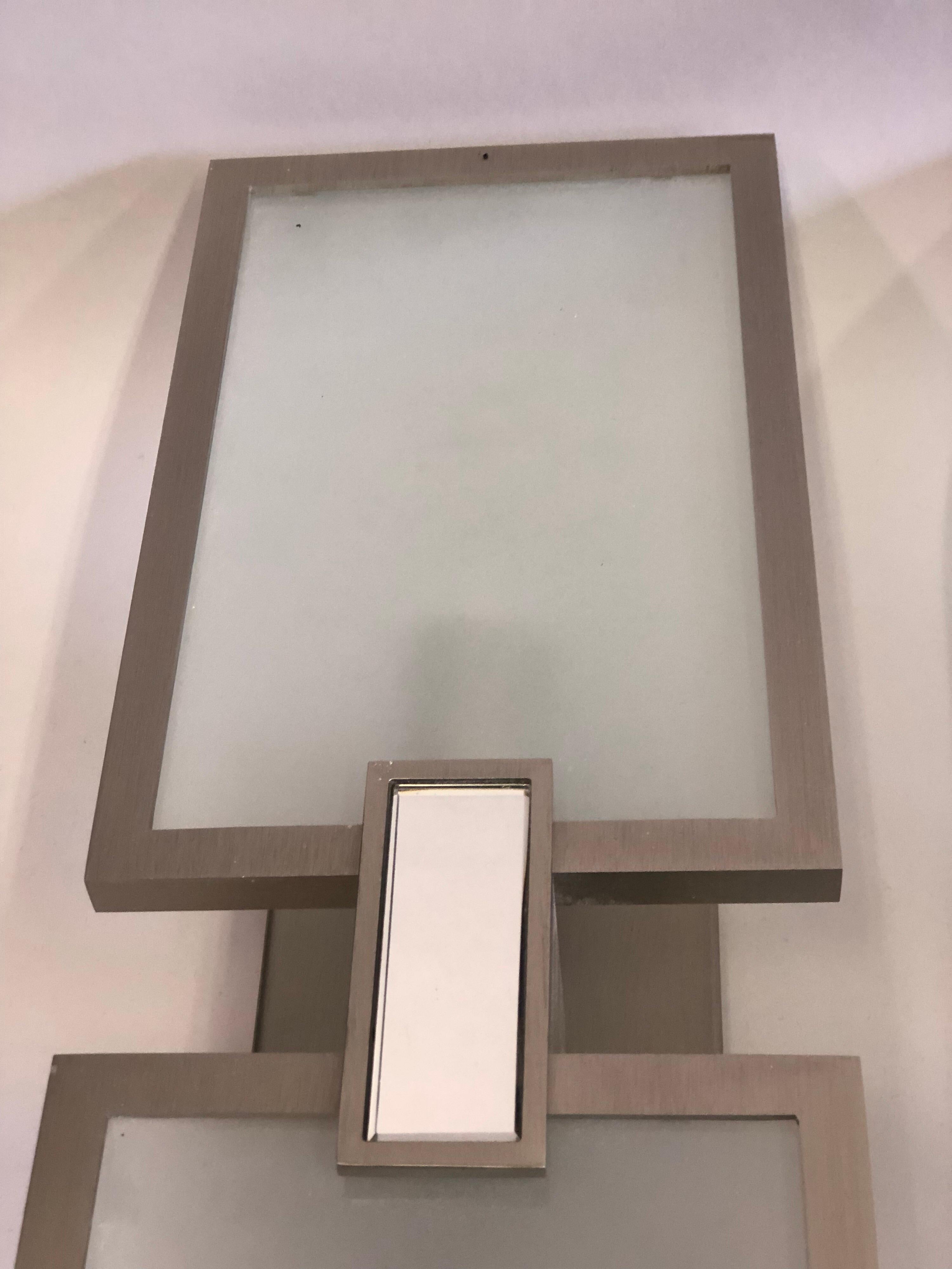 Pareja de Apliques / Flush Mounts de Níquel y Cristal Esmerilado de Estilo Italiano de Mediados de Siglo en venta 1