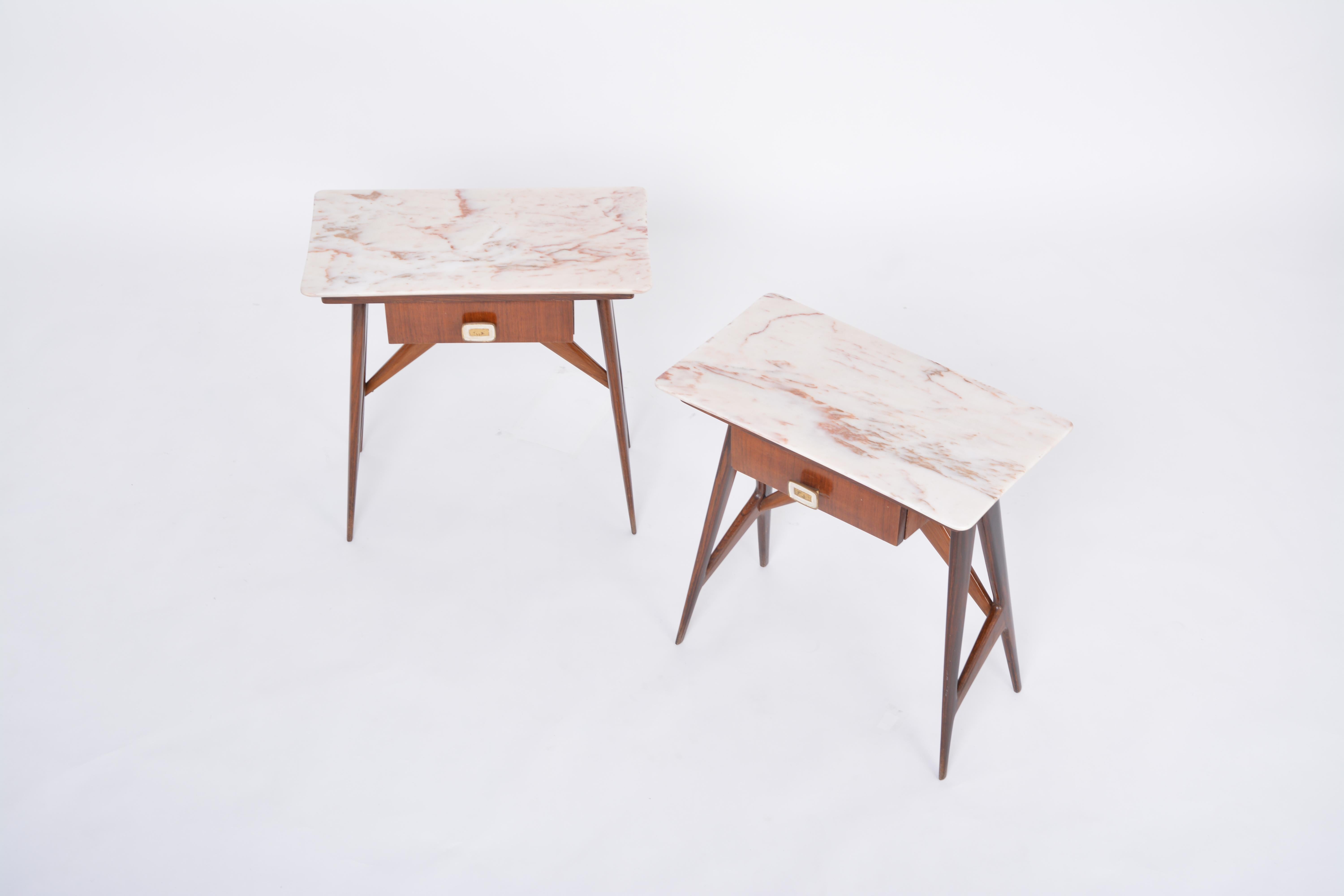 Pair of Italian Midcentury Teak and Marble Nightstands by Silvio Cavatorta In Good Condition In Berlin, DE