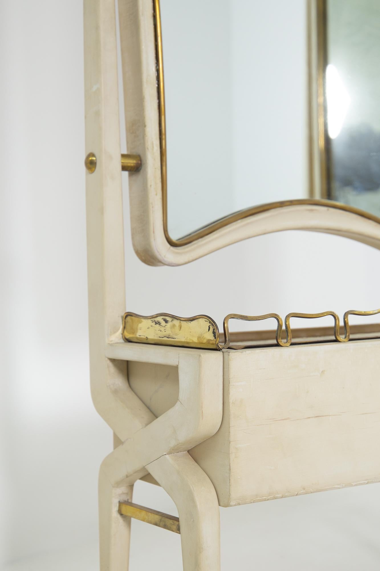 Pair of Italian Mirror Attributed to Pietro Lingeri, Brass and White Wood, 1940 In Good Condition In Milano, IT