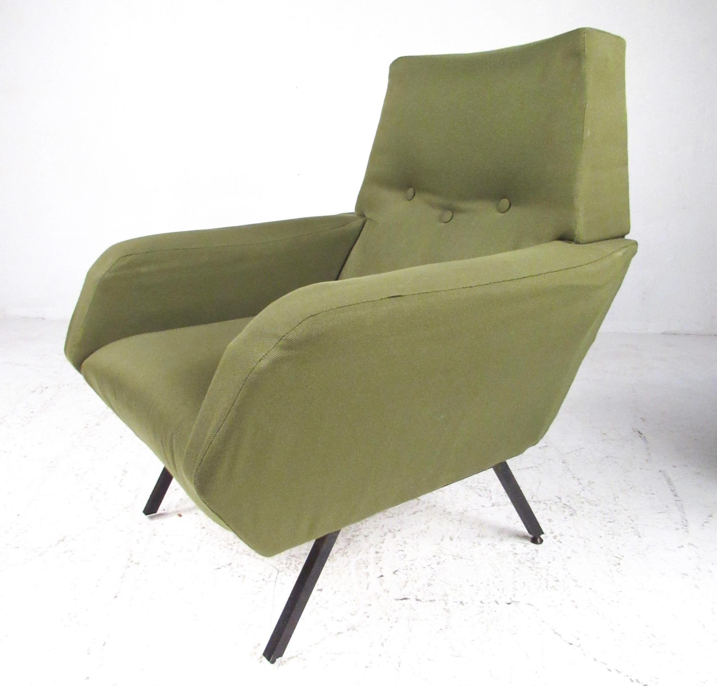 Upholstery Pair of Italian Modern Armchairs after Osvaldo Borsani For Sale