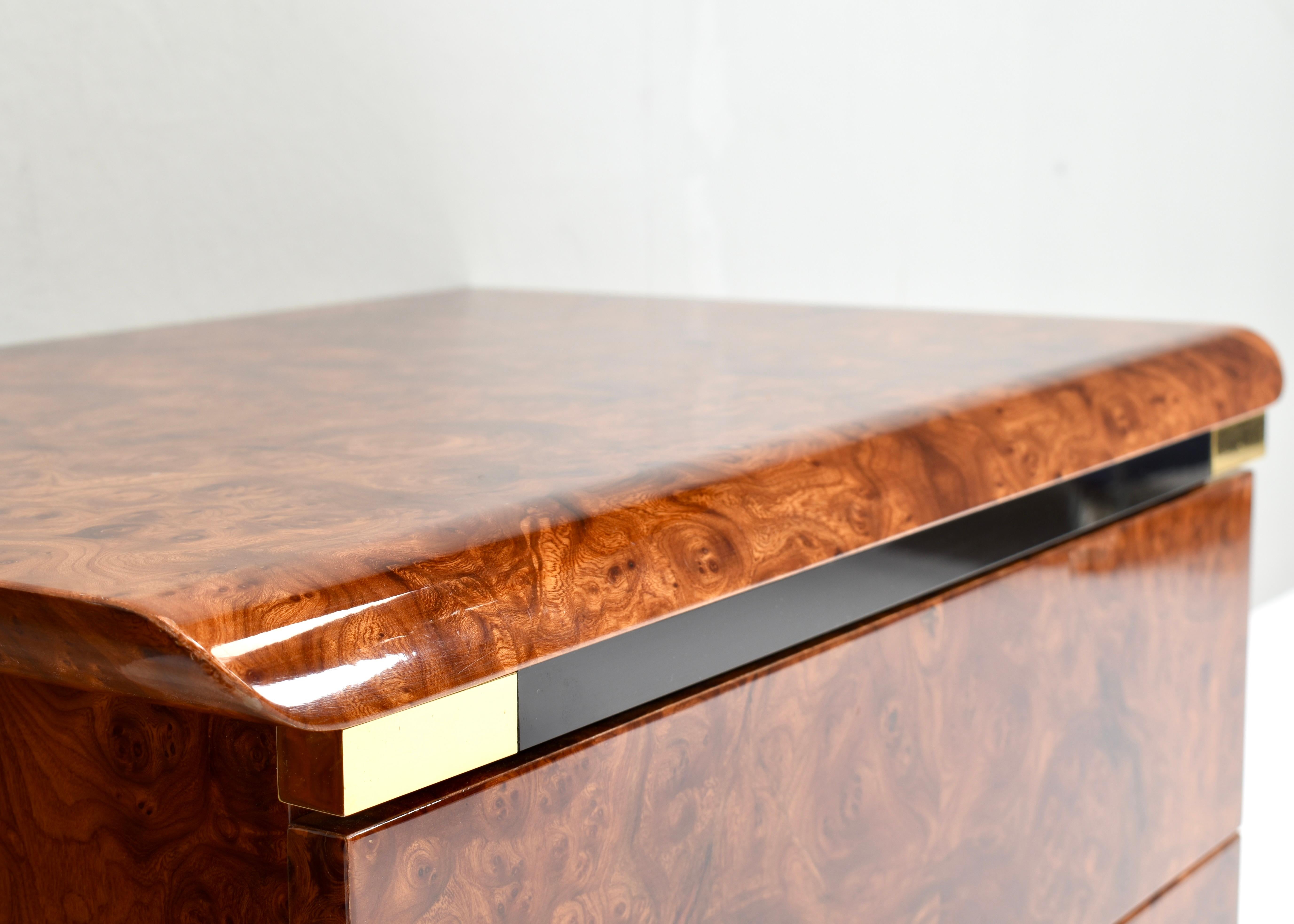 Paire de tables de nuit Art déco modernes italiennes en broussin et laiton, Italie - années 1970 en vente 5