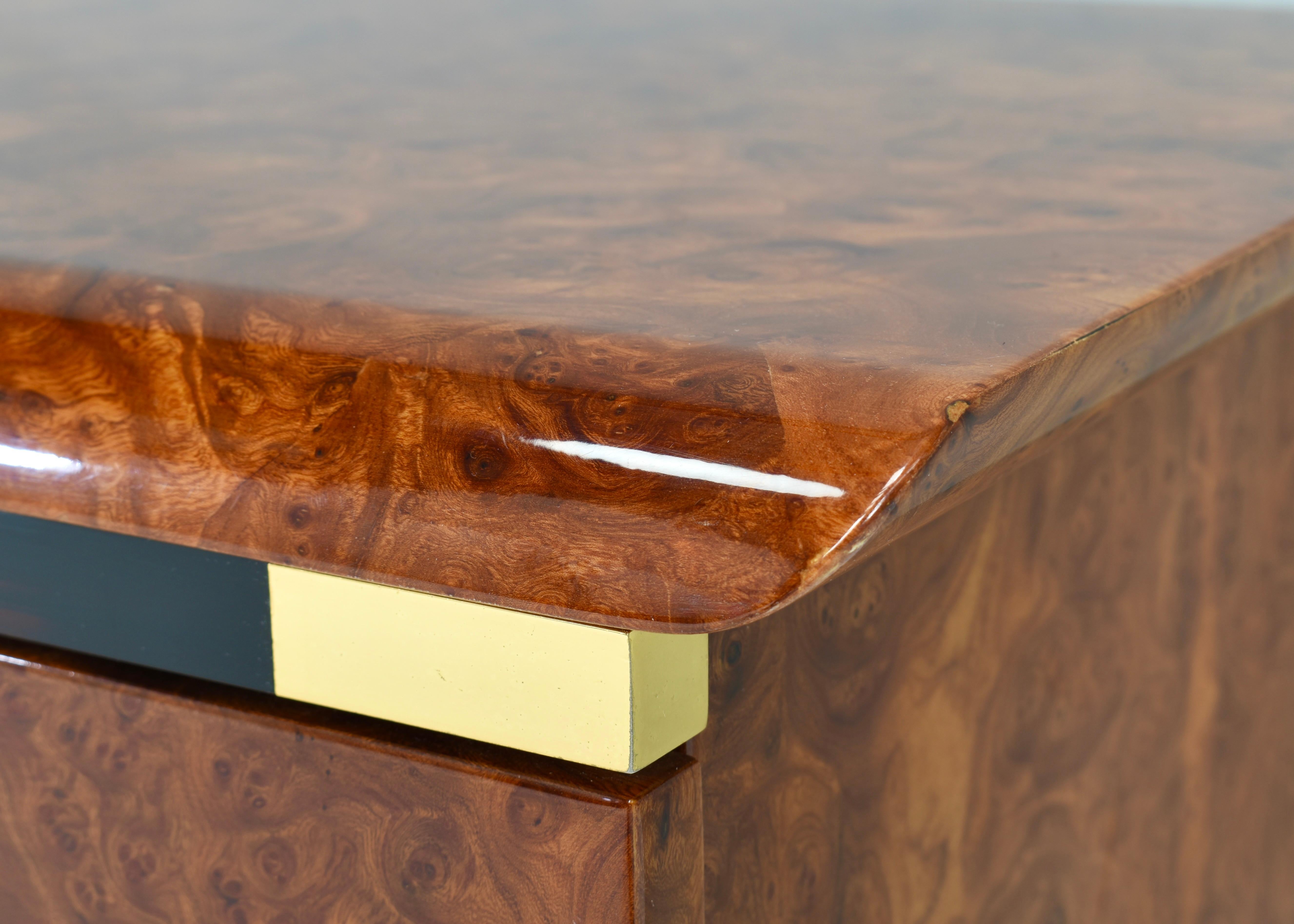 Paire de tables de nuit Art déco modernes italiennes en broussin et laiton, Italie - années 1970 en vente 8