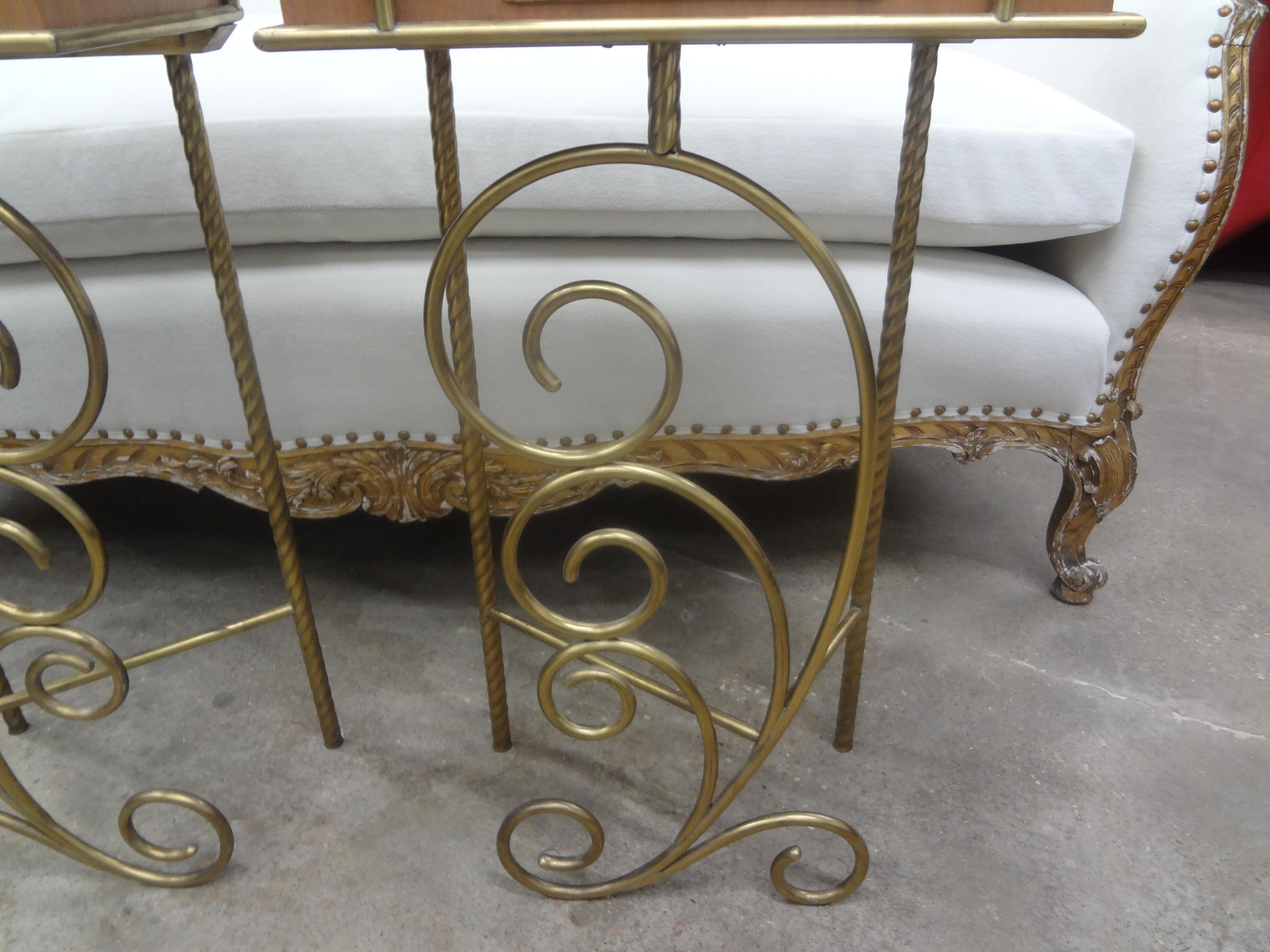 Pair of Italian Modern Brass Nightstands or Tables For Sale 1