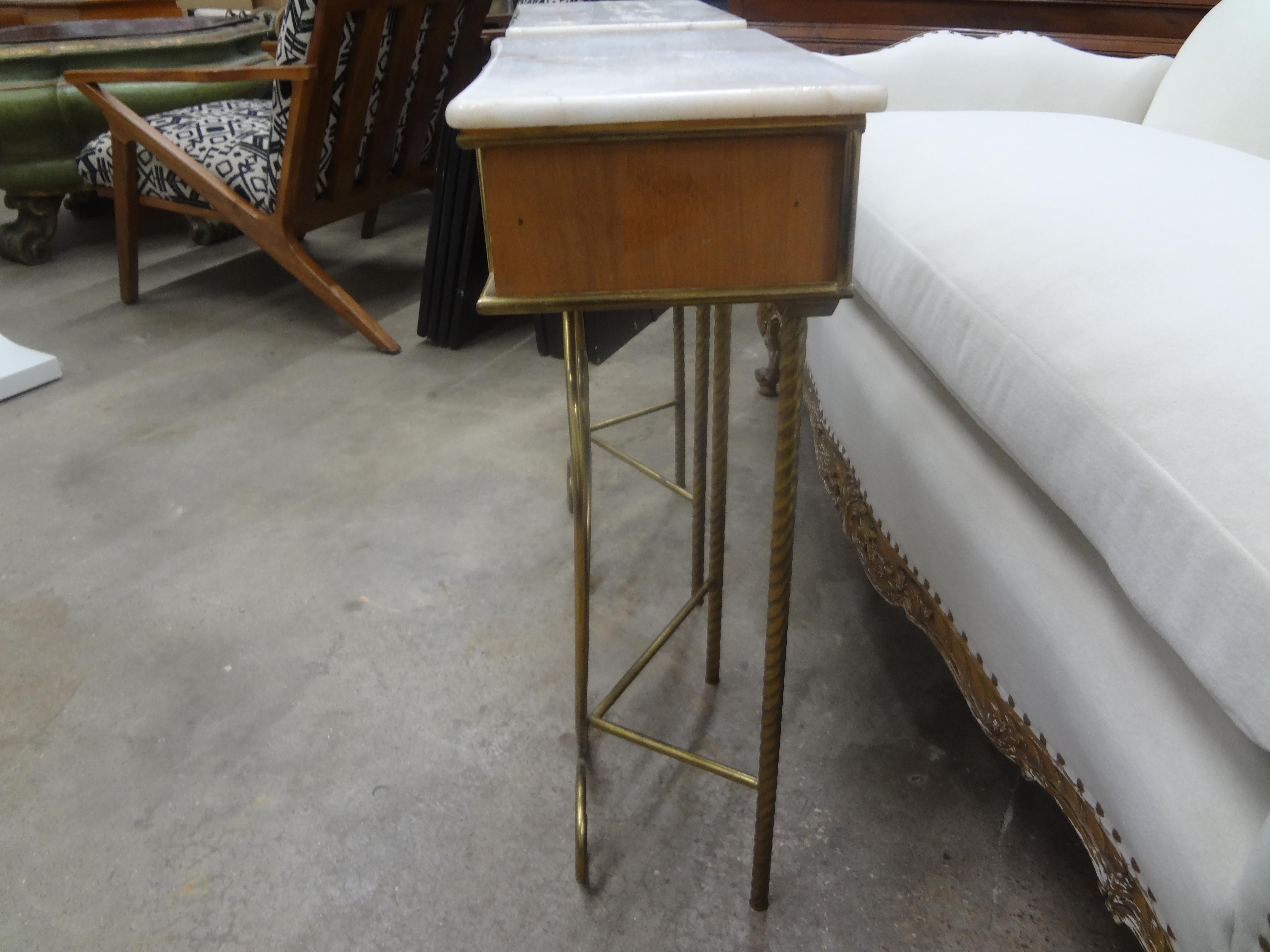 Pair of Italian Modern Brass Nightstands or Tables For Sale 2