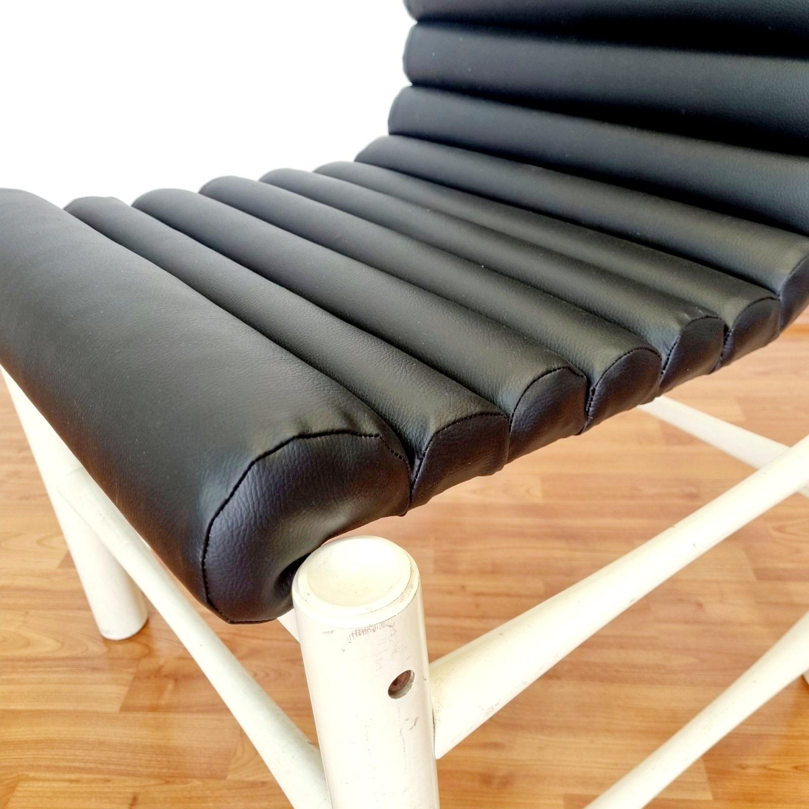 Pair of Italian Modern Chairs, Italy 70s en vente 1