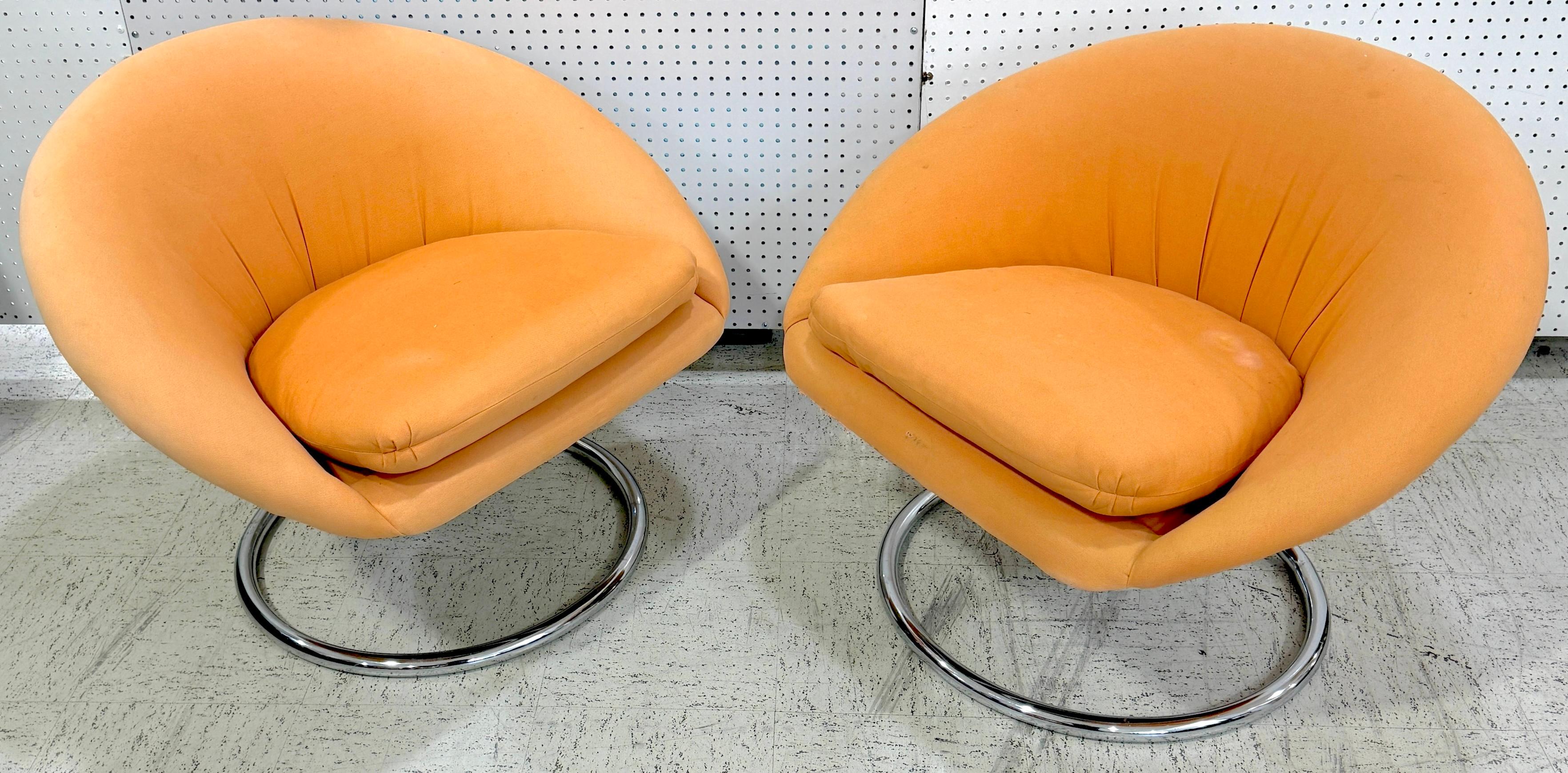 Paire de cadres de chaises longues chromées modernes italiennes par Giotto Stoppino, 1970
Conçu par Giotto Stoppino (1926-2011),

Une superbe paire de cadres de chaises de salon modernes italiennes en chrome conçues par Giotto Stoppino dans les
