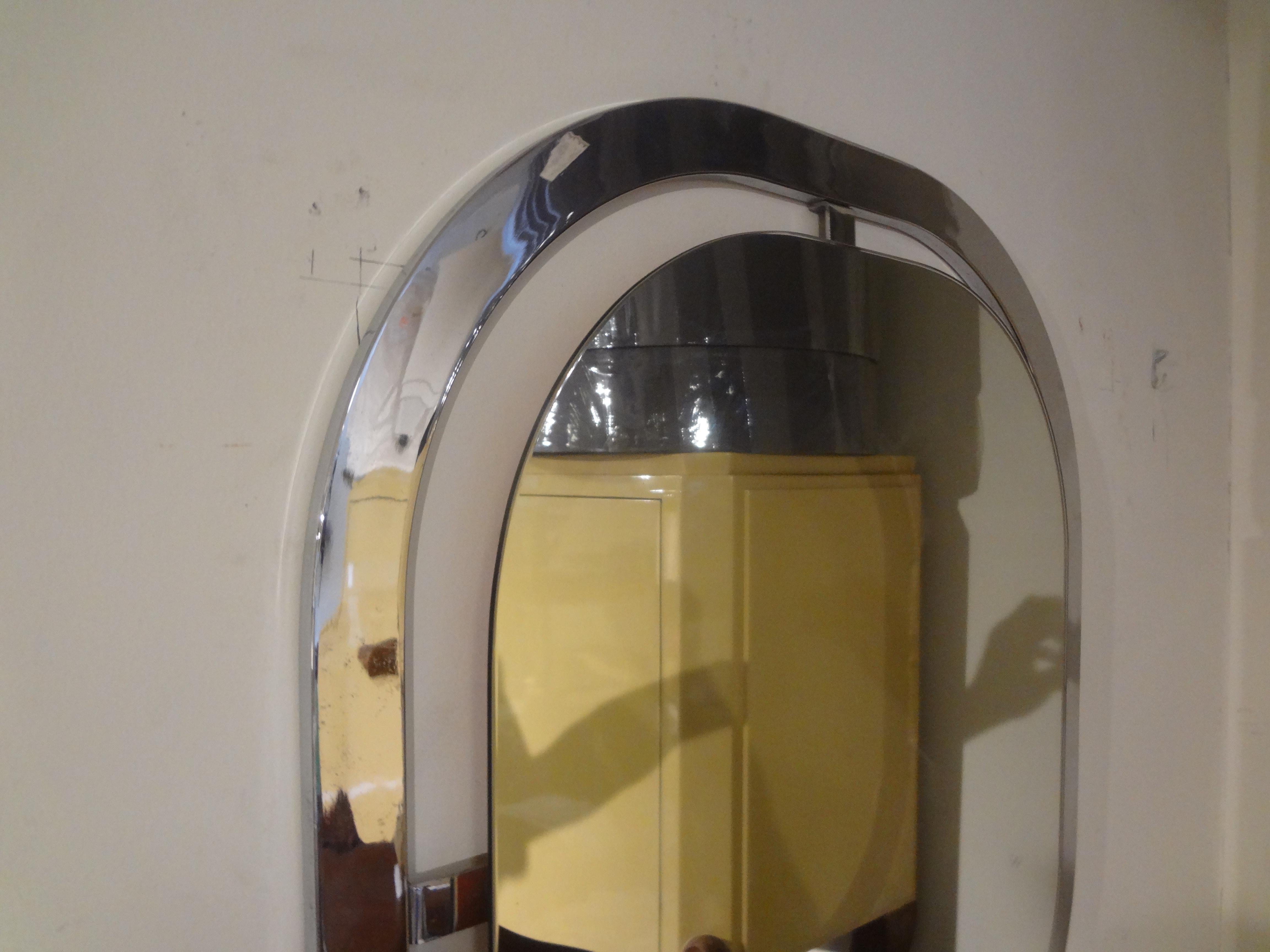 Pair of Italian Modern Chrome Mirrors In Good Condition For Sale In Houston, TX