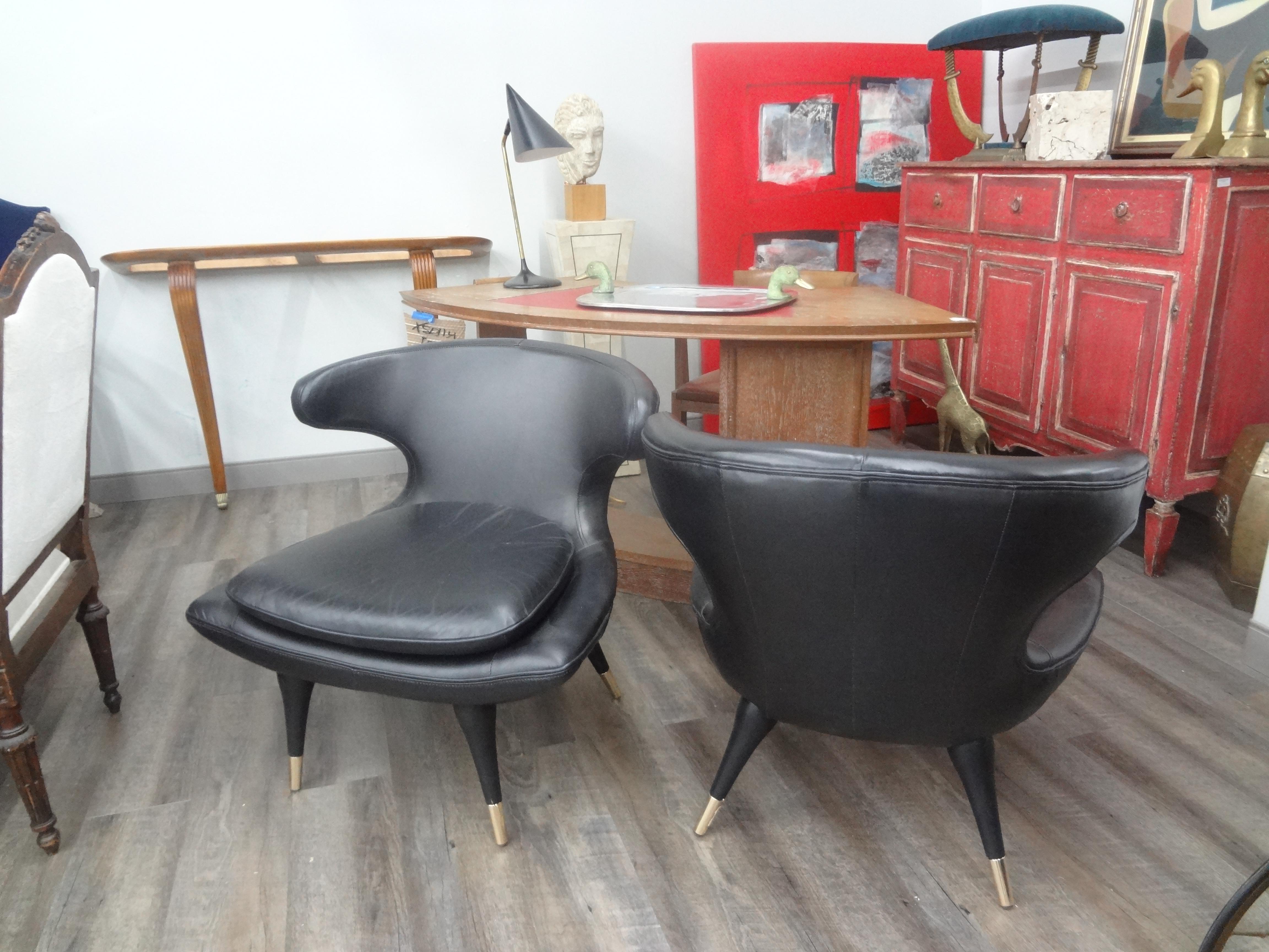Pair of Italian Modern Curved Back Chairs Upholstered in Black Leather For Sale 2