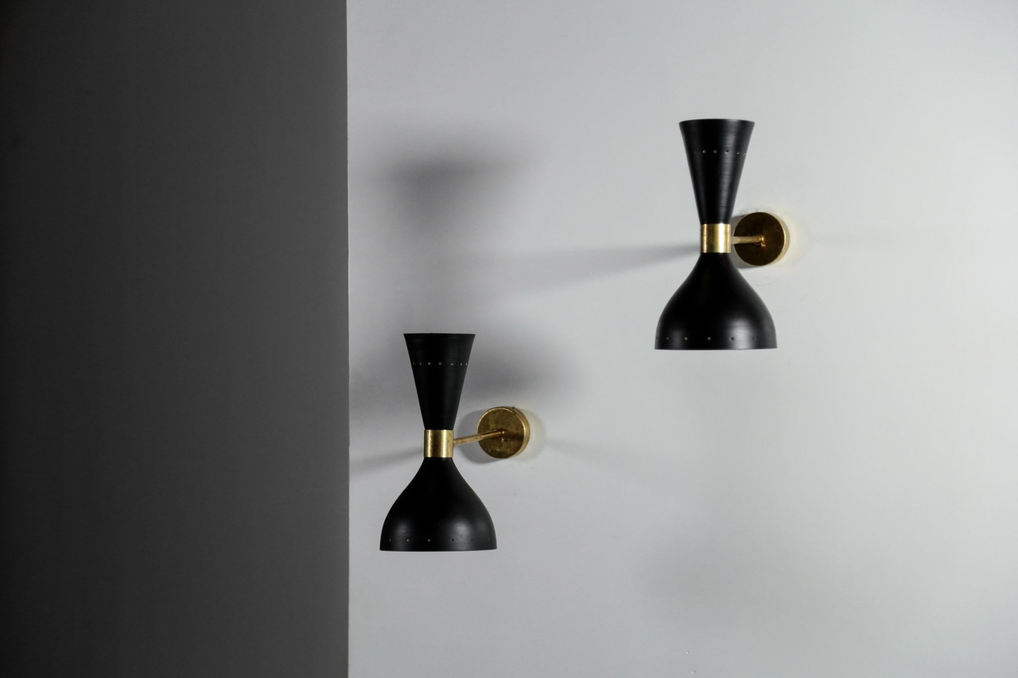 Lámpara de pared moderna estilo diábolo Stilnovo Europeo en venta