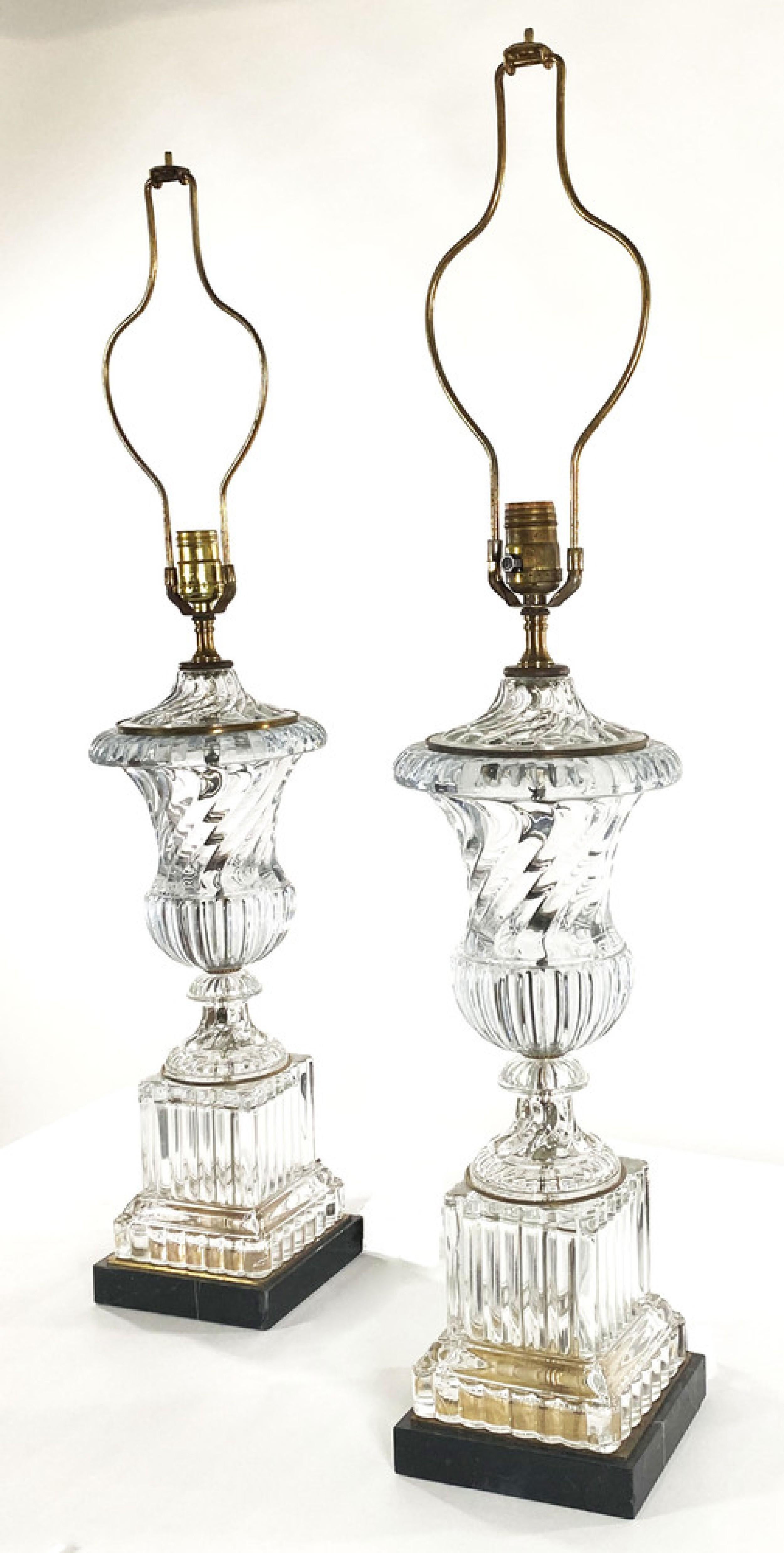 Hand-Crafted Pair of Italian Modern Glass and Brass Lamps, Baroiver & Toso For Sale