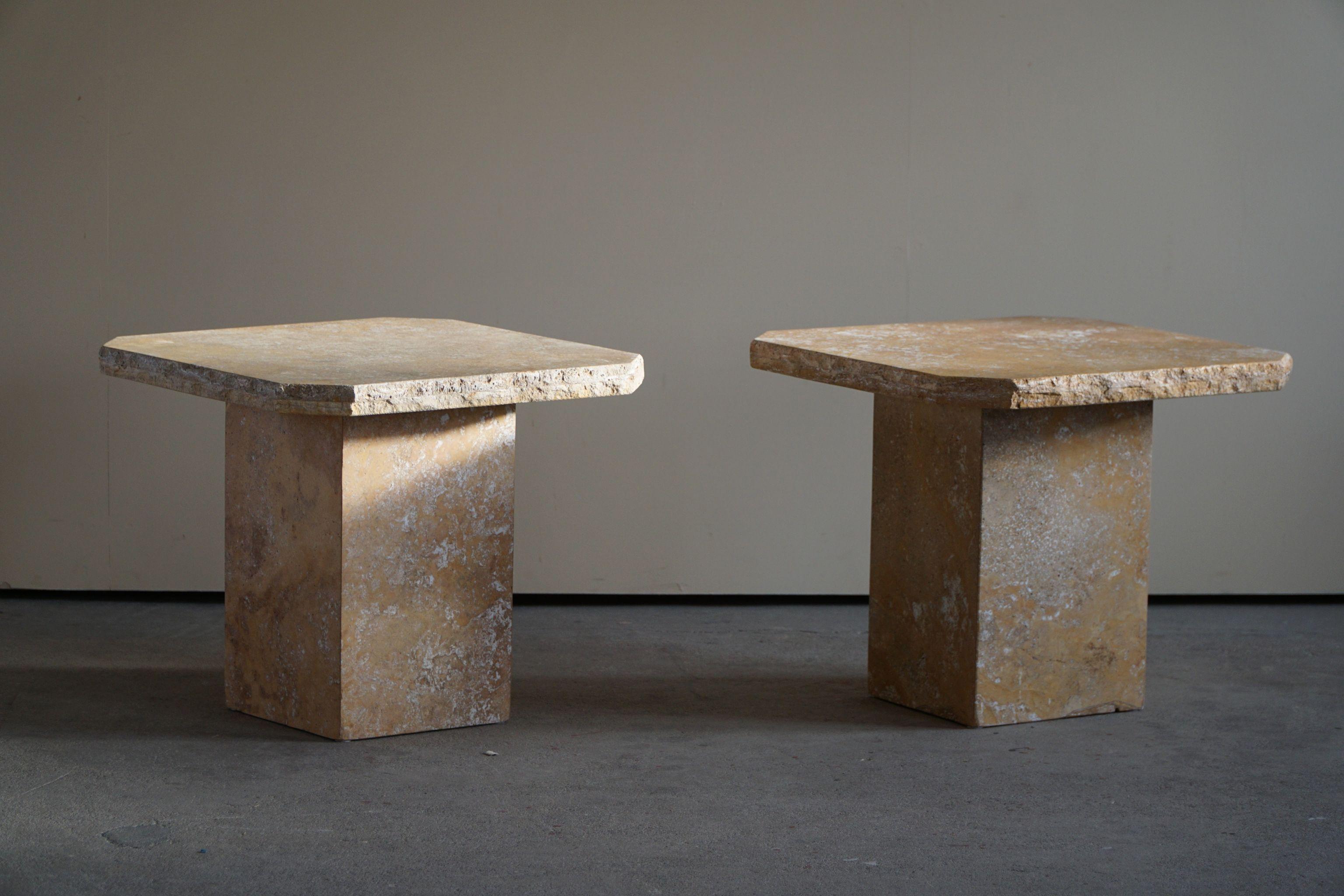 Mid-Century Modern Pair of Italian Modern Granite Side Tables, 1980s