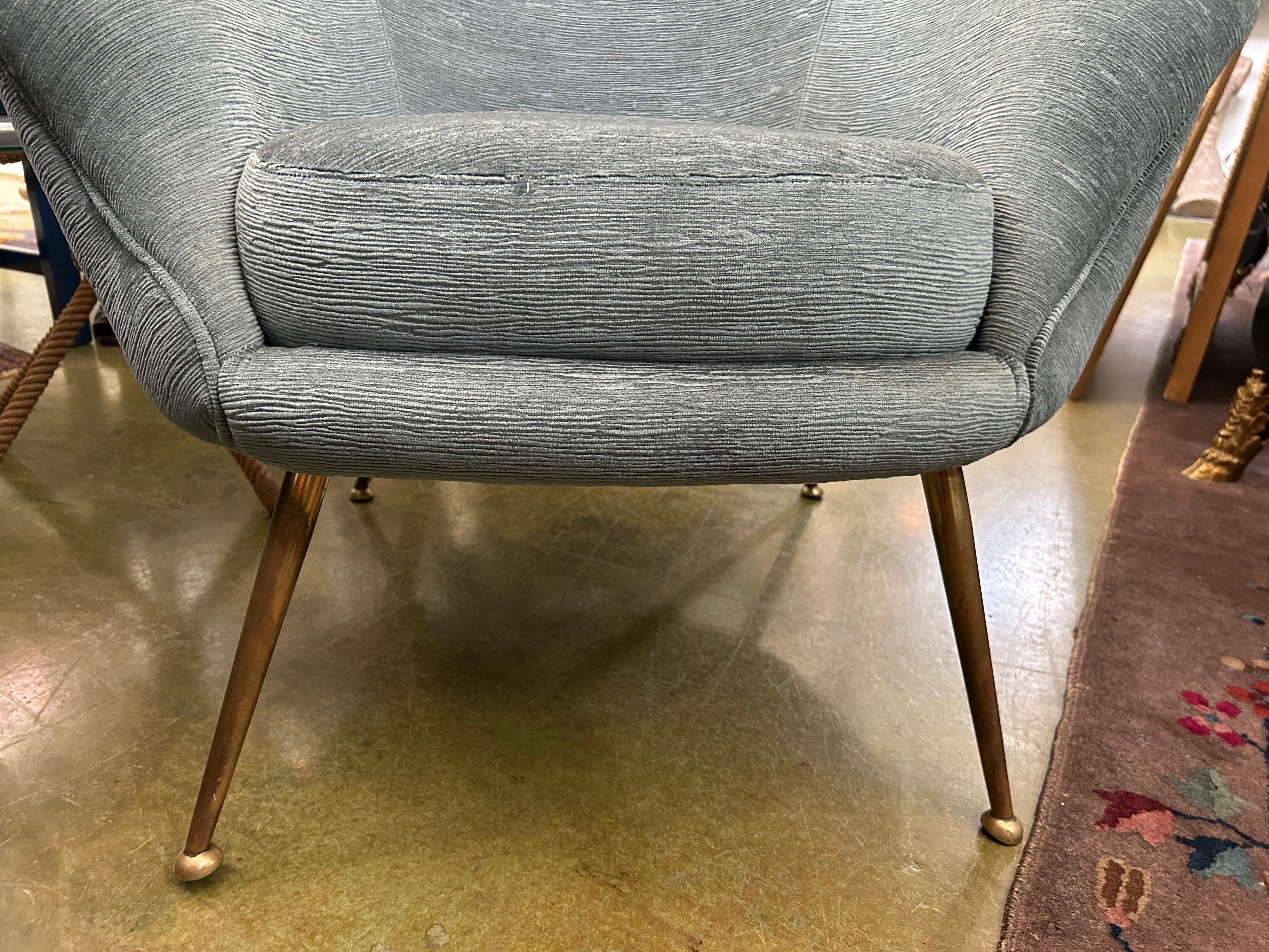 Pair Of Italian Modern Lounge Chairs In The Manner Of Gio Ponti In Good Condition For Sale In Houston, TX