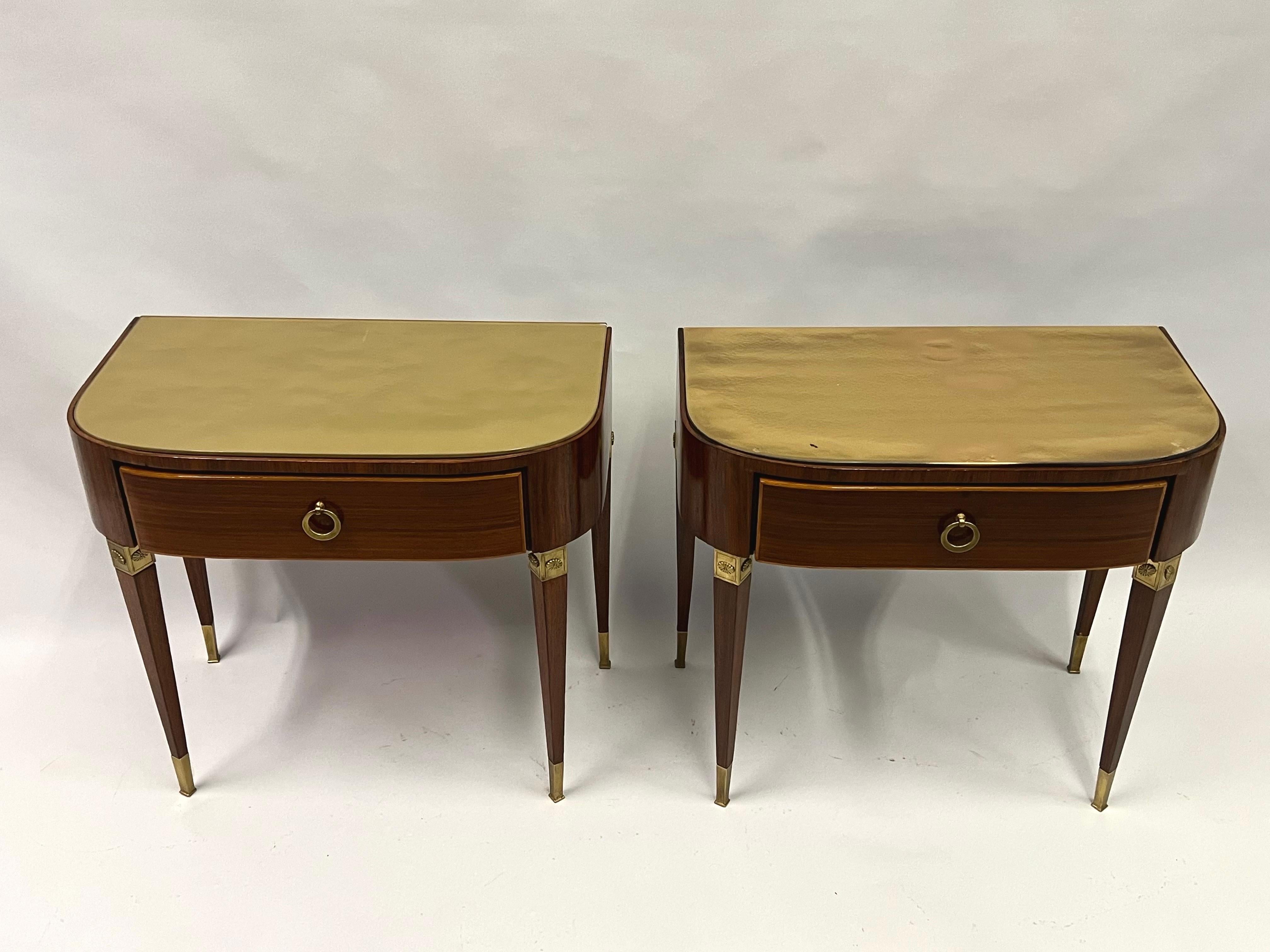 Mid-Century Modern Pair of Italian Modern Neoclassical End or Side Tables / Nightstands, Gio Ponti For Sale
