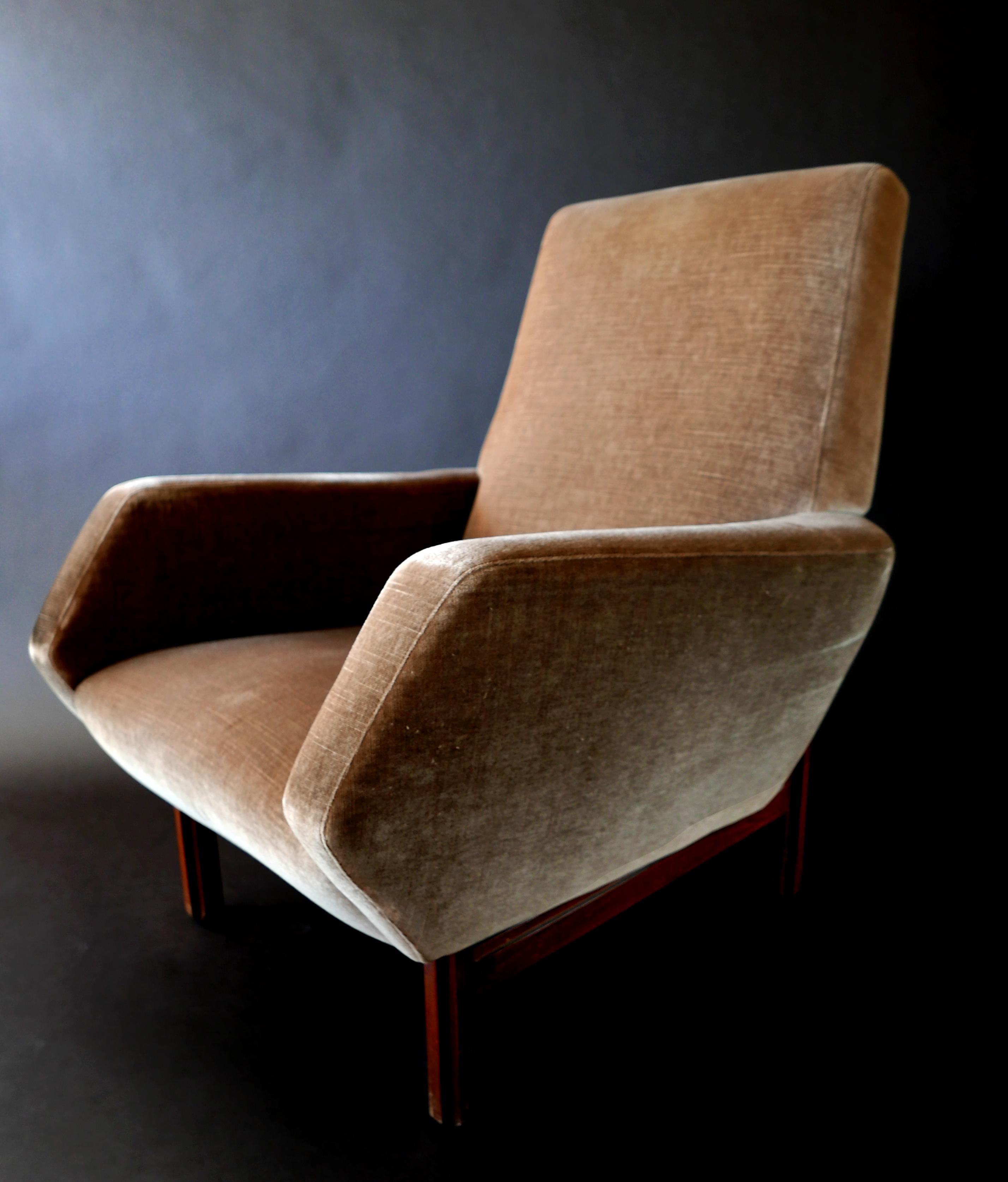 Mid-20th Century Pair of Italian Modern Prototype Chairs, 1960s, Gianfranco Frattini