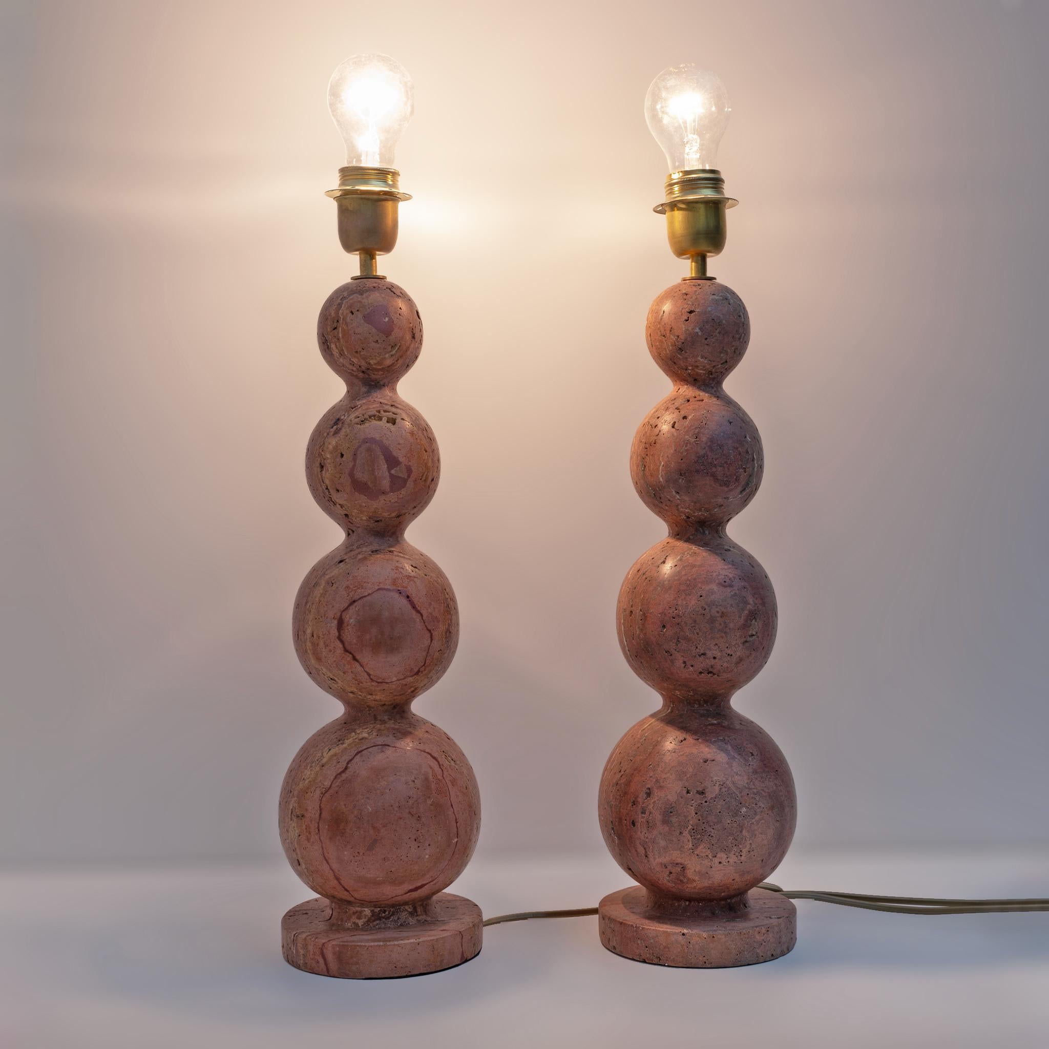Late 20th Century Pair of Italian Modern Red Travertine Sphere Lamps For Sale