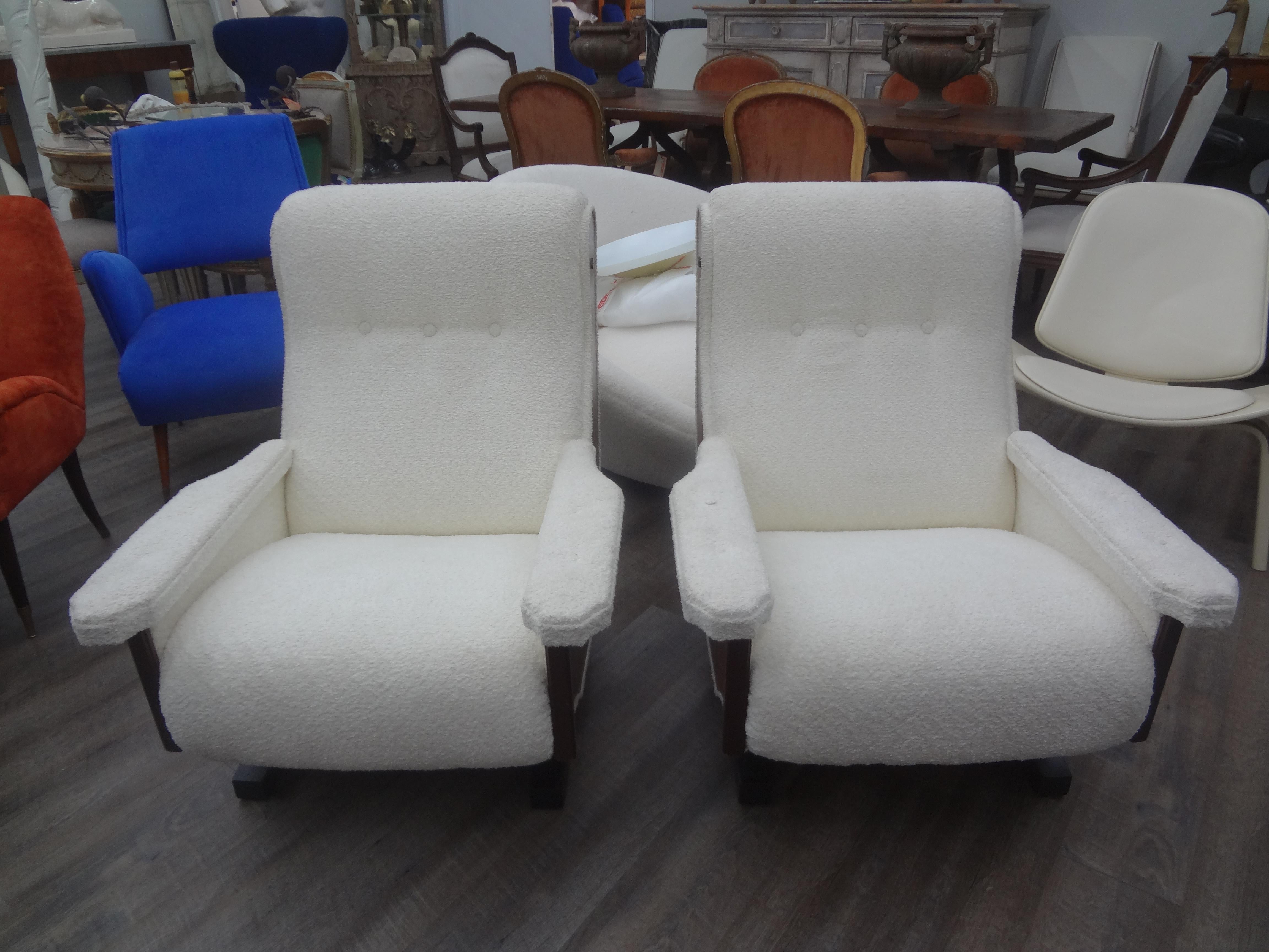 Pair of Italian Modern Sculptural Lounge Chairs Inspired By Paolo Buffa In Good Condition For Sale In Houston, TX