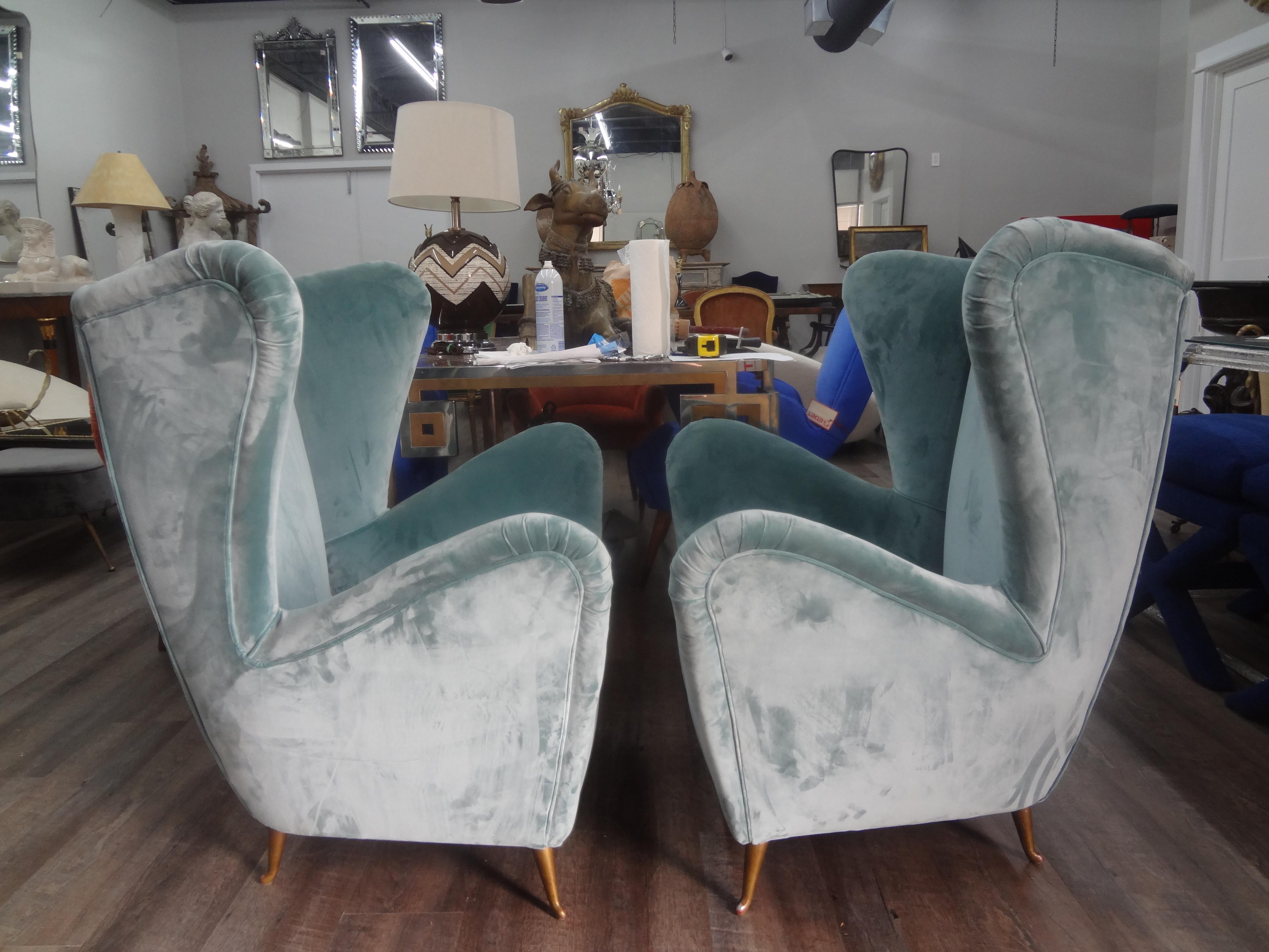 Pair of Italian Modern Sculptural Lounge Chairs Attributed to ISA Bergamo For Sale 6