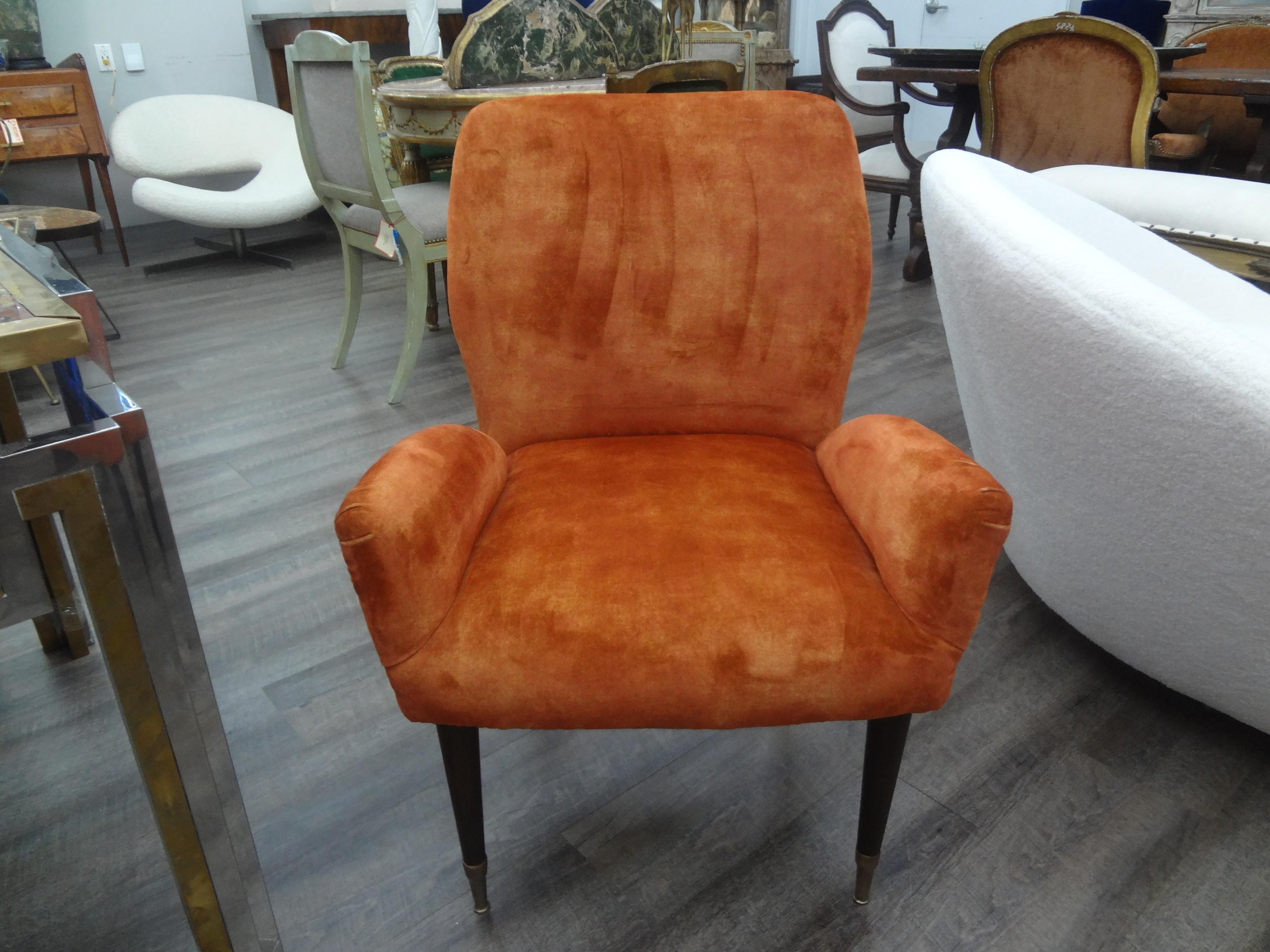 Pair of Italian Modern Sculptural Lounge Chairs In Good Condition In Houston, TX