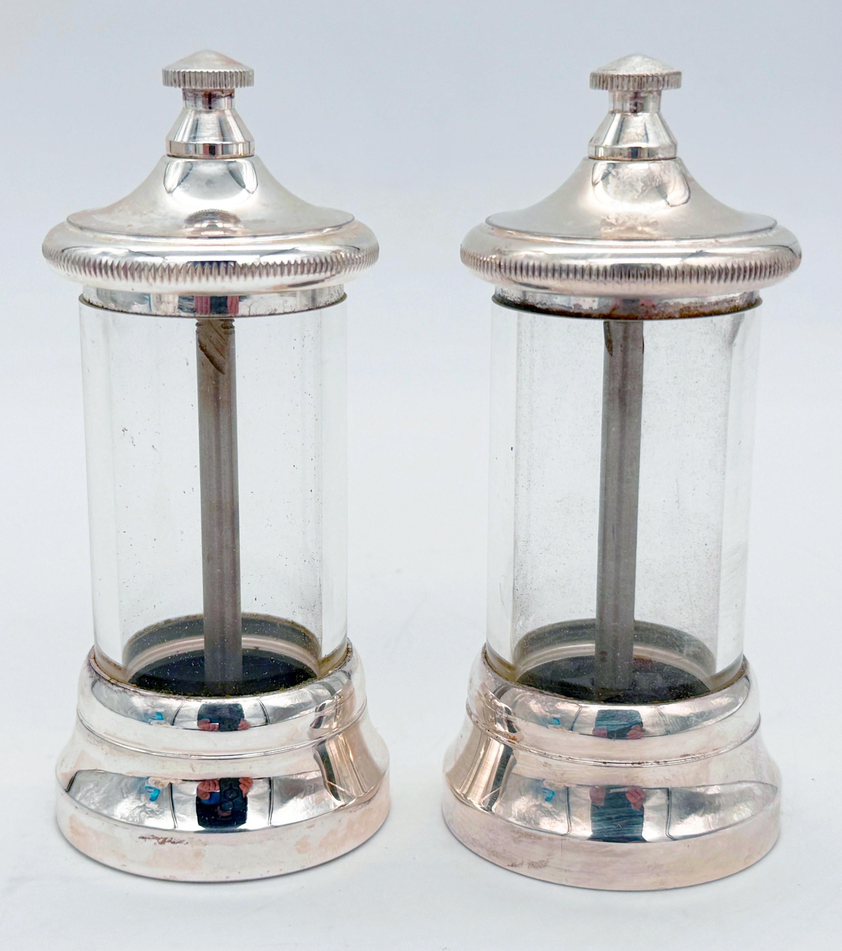Pair of Italian Modern Silverplated & Glass Peppermills For Sale 1