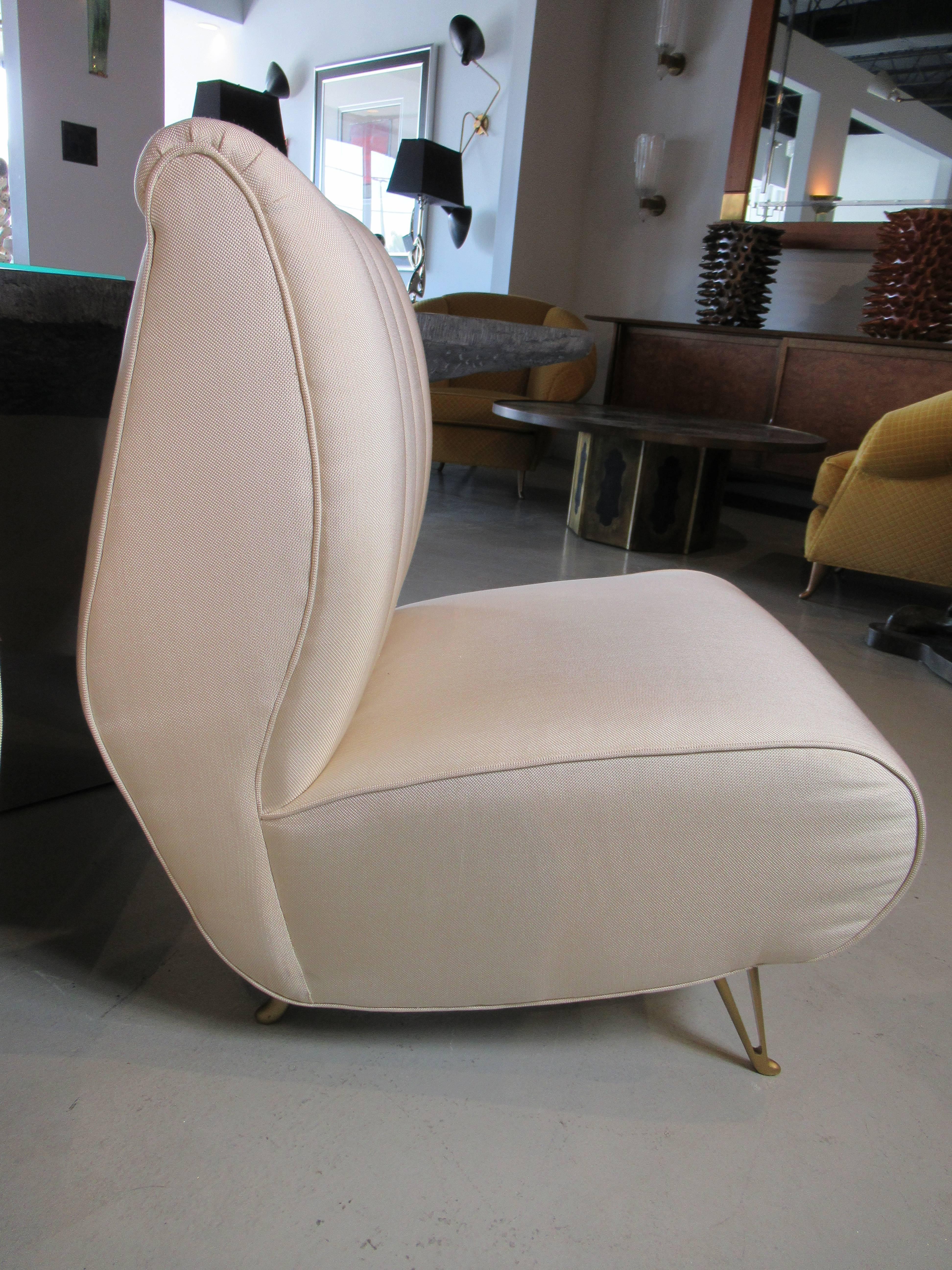 Upholstery Pair of Italian Modern Slipper Chairs, Isa, Attributed to Gio Ponti For Sale